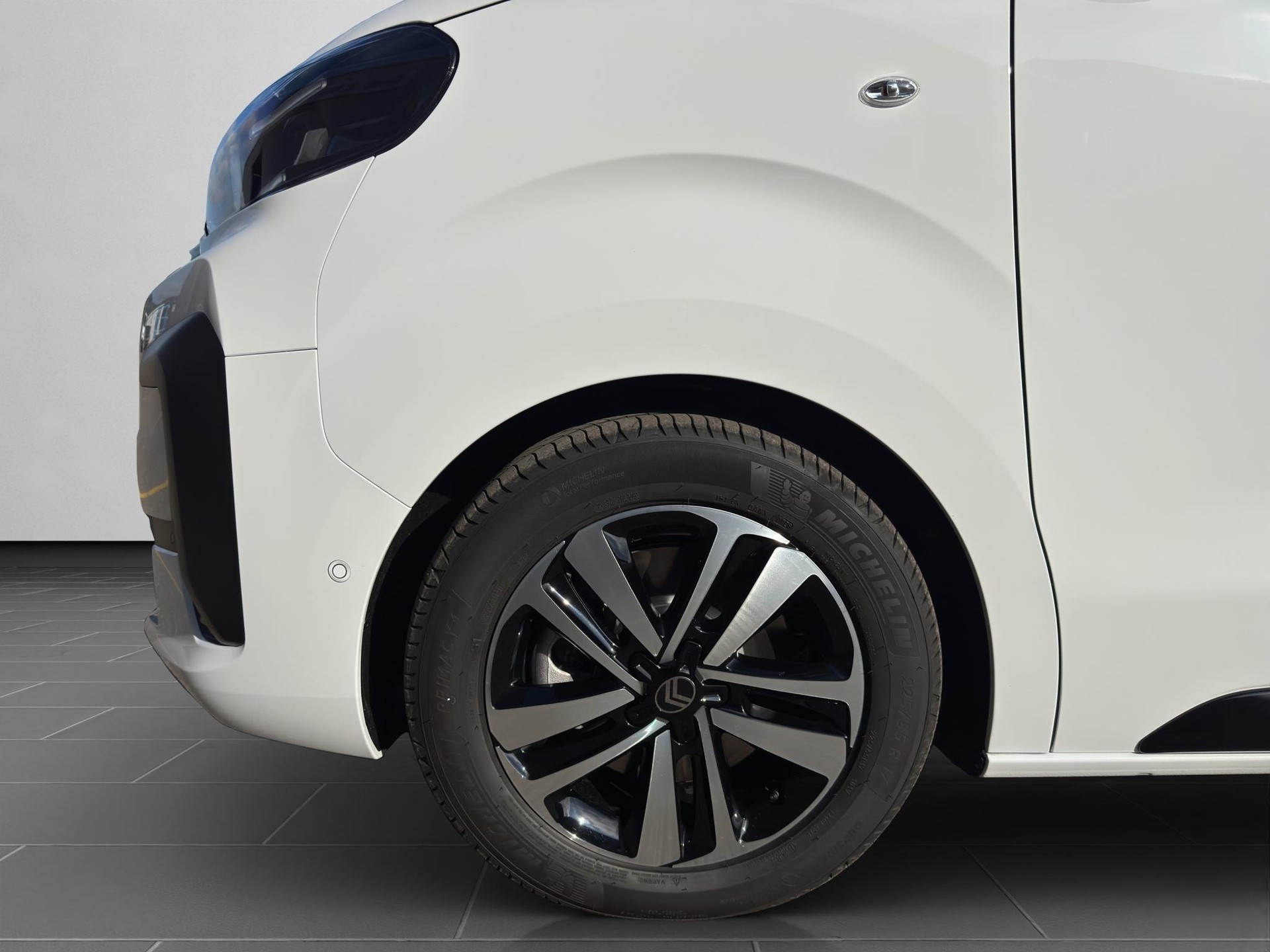 CITROEN Spacetourer M 2.2 BlueHDi 180 You S/S-image-21