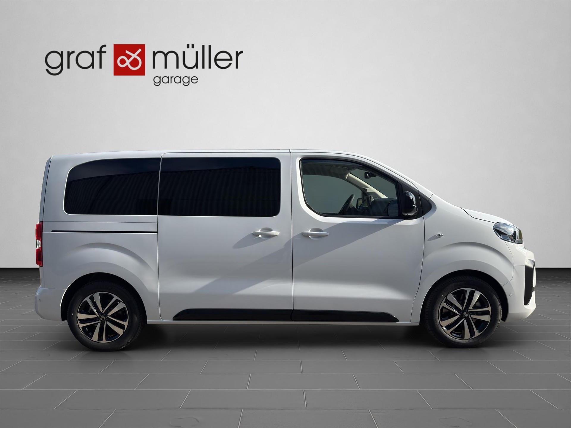 CITROEN Spacetourer M 2.2 BlueHDi 180 You S/S-image-19
