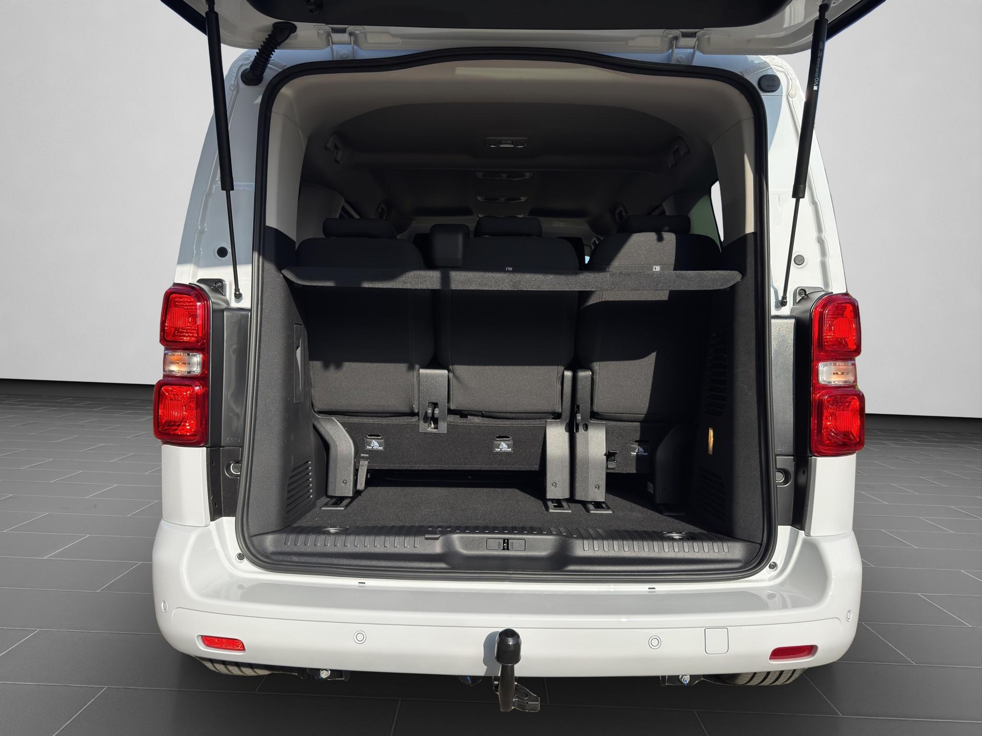 CITROEN Spacetourer M 2.2 BlueHDi 180 You S/S-image-16