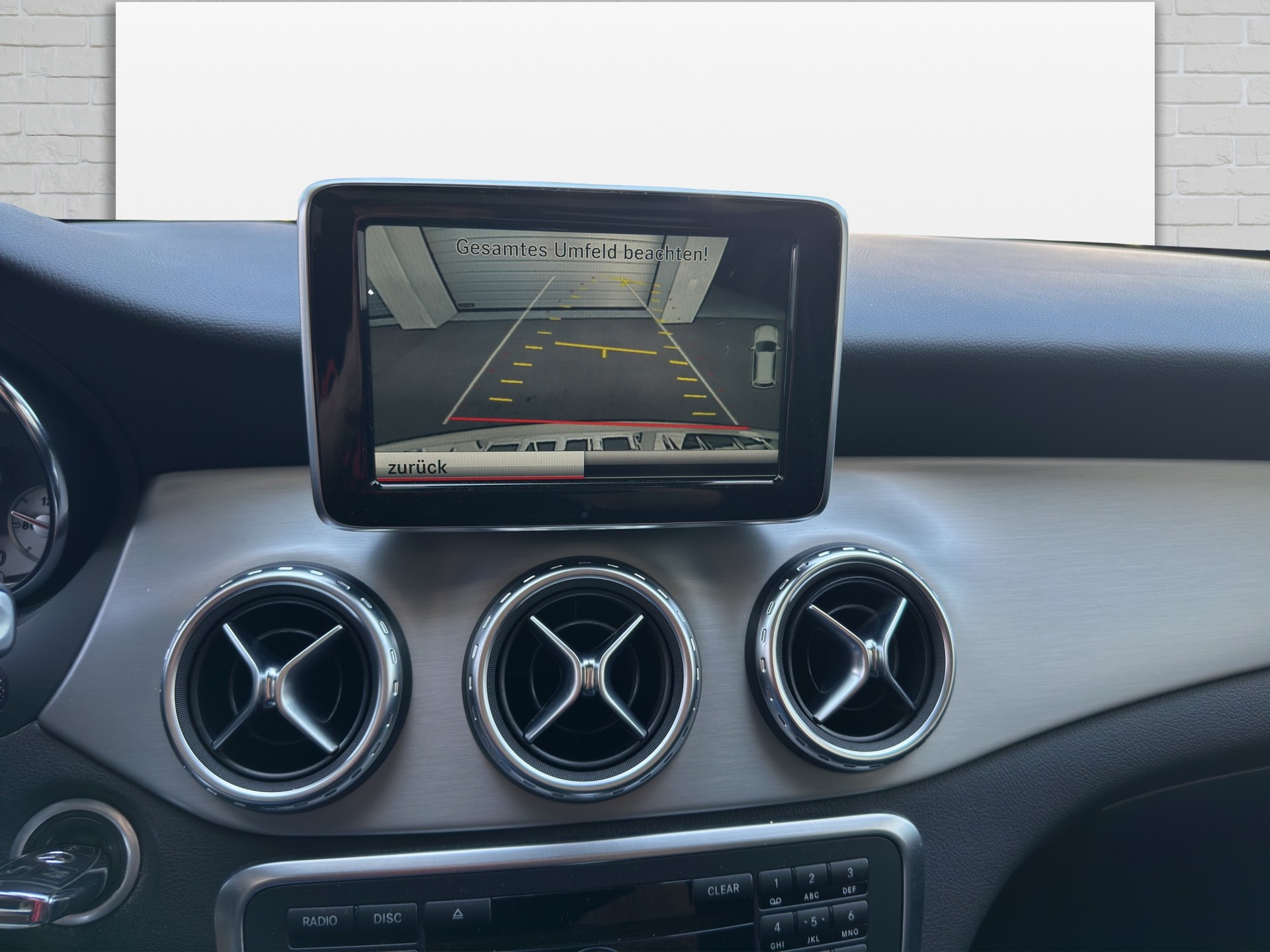 MERCEDES-BENZ GLA 250 AMG Line 4Matic 7G-DCT-image-14