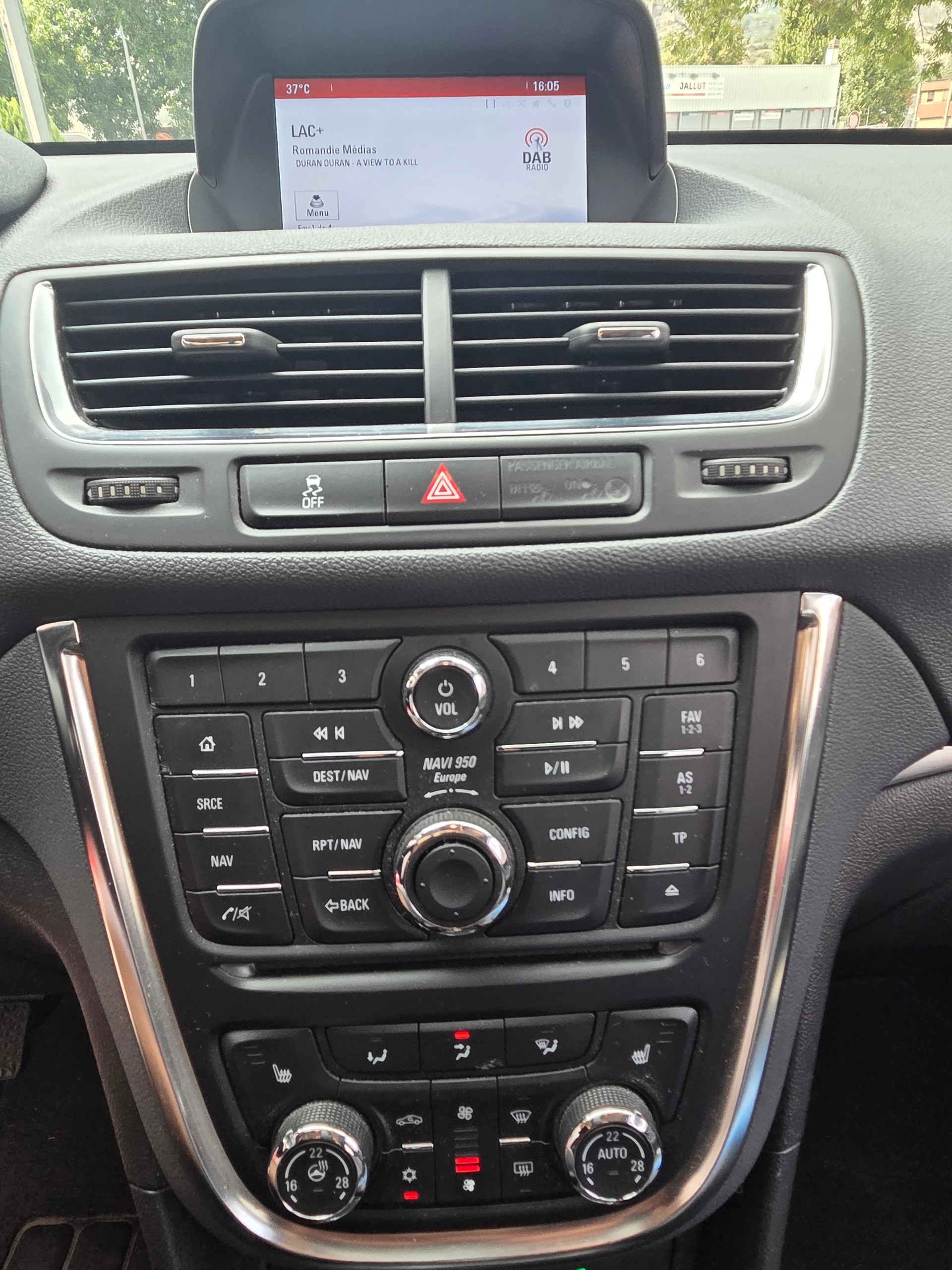 OPEL Mokka 1.4i 16V Turbo Cosmo 4WD-image-6