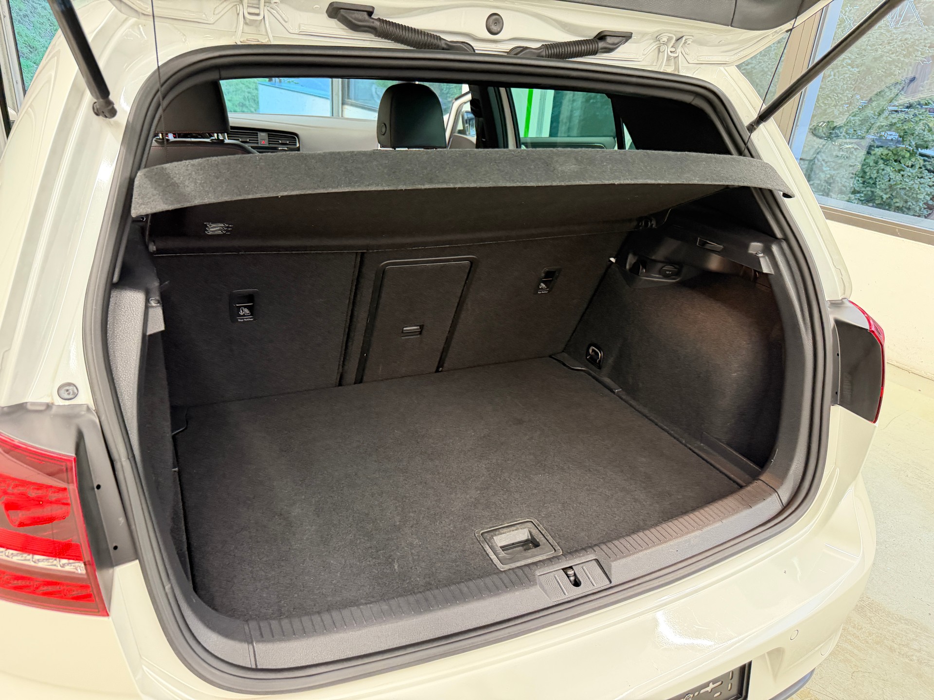 VW Golf 2.0 TSI GTI Performance DSG-image-16