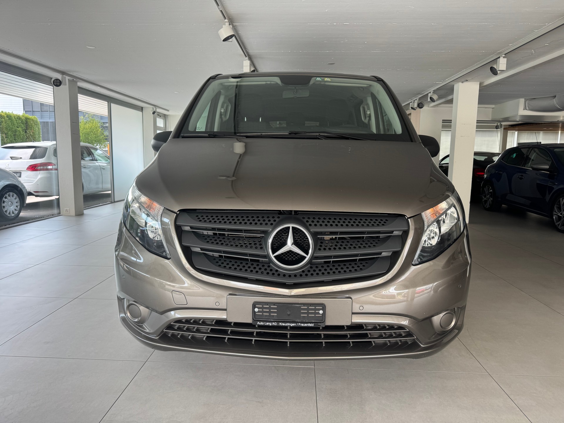 MERCEDES-BENZ Vito 116 BlueTec Tourer Pro 7G-Tronic-image-2