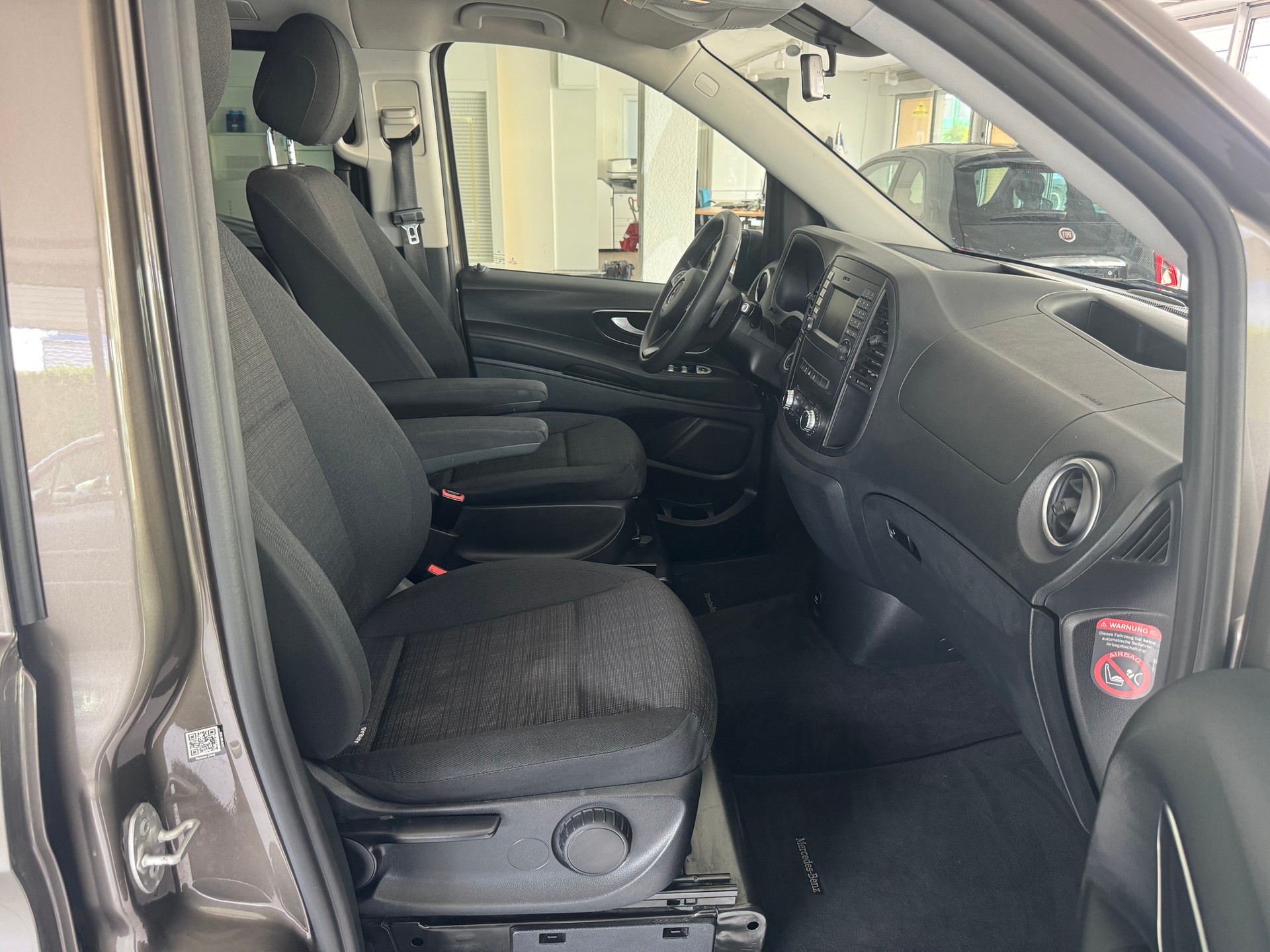 MERCEDES-BENZ Vito 116 BlueTec Tourer Pro 7G-Tronic-image-19