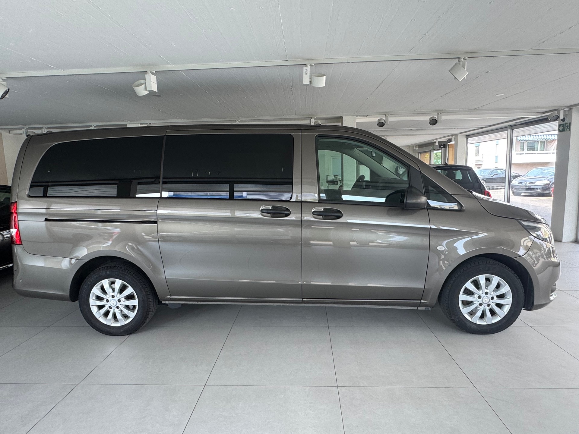 MERCEDES-BENZ Vito 116 BlueTec Tourer Pro 7G-Tronic-image-3