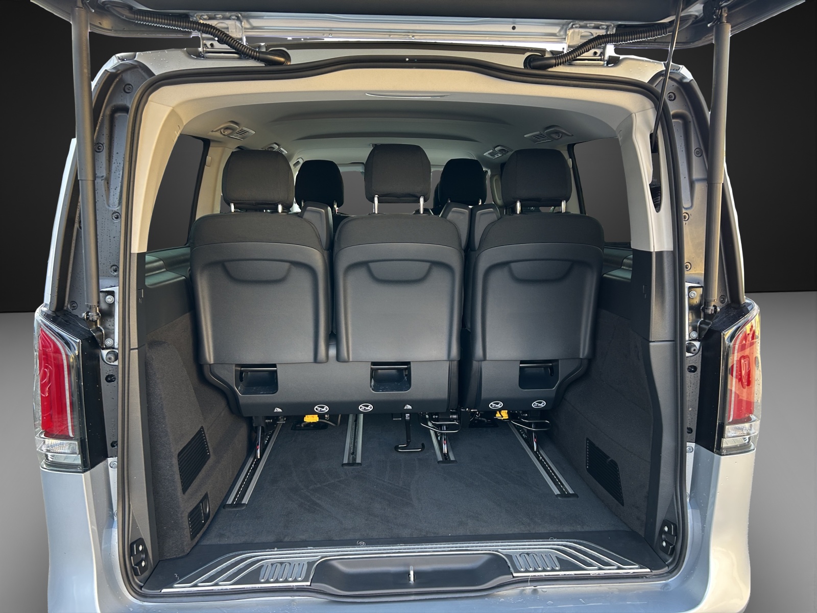 MERCEDES-BENZ V 250 d lang 4Matic Style 9G-Tronic-image-5