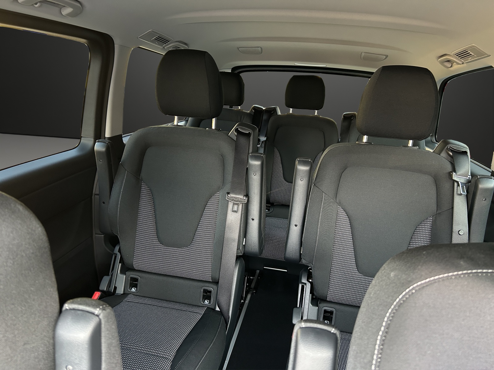 MERCEDES-BENZ V 250 d lang 4Matic Style 9G-Tronic-image-10