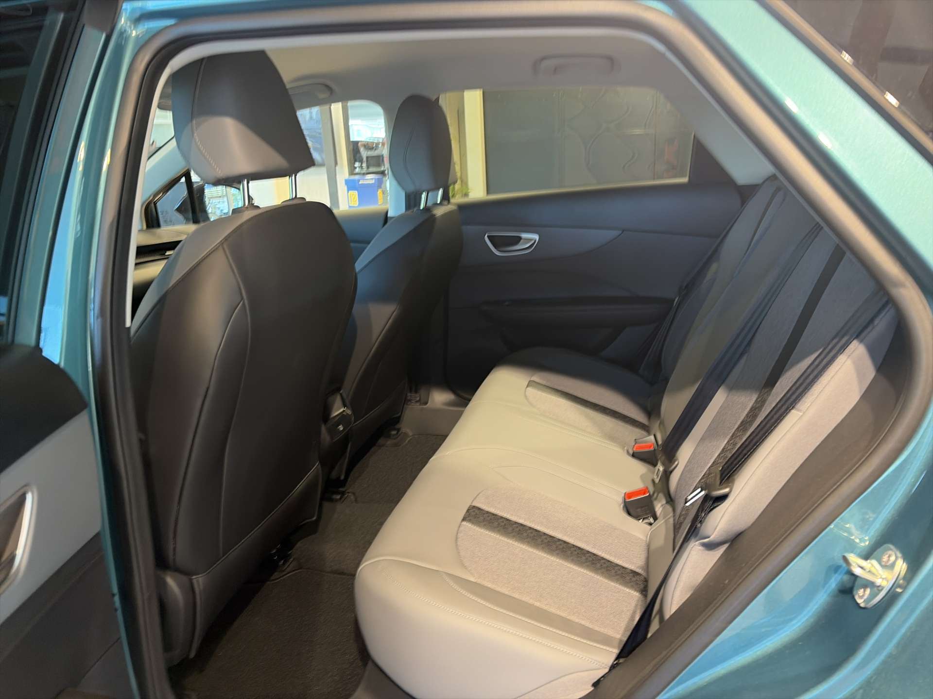 MG 4 EV 64kWh Premium Facelift Automat-image-6