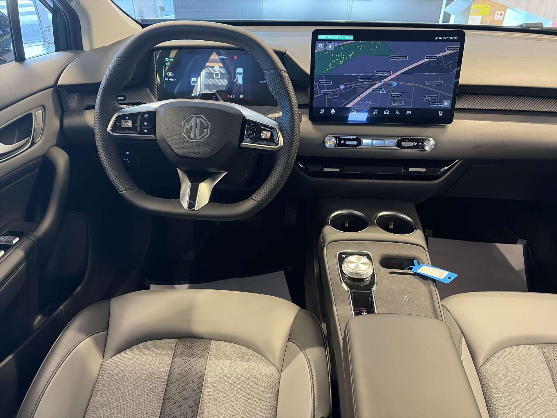 MG 4 EV 64kWh Premium Facelift Automat-image-4