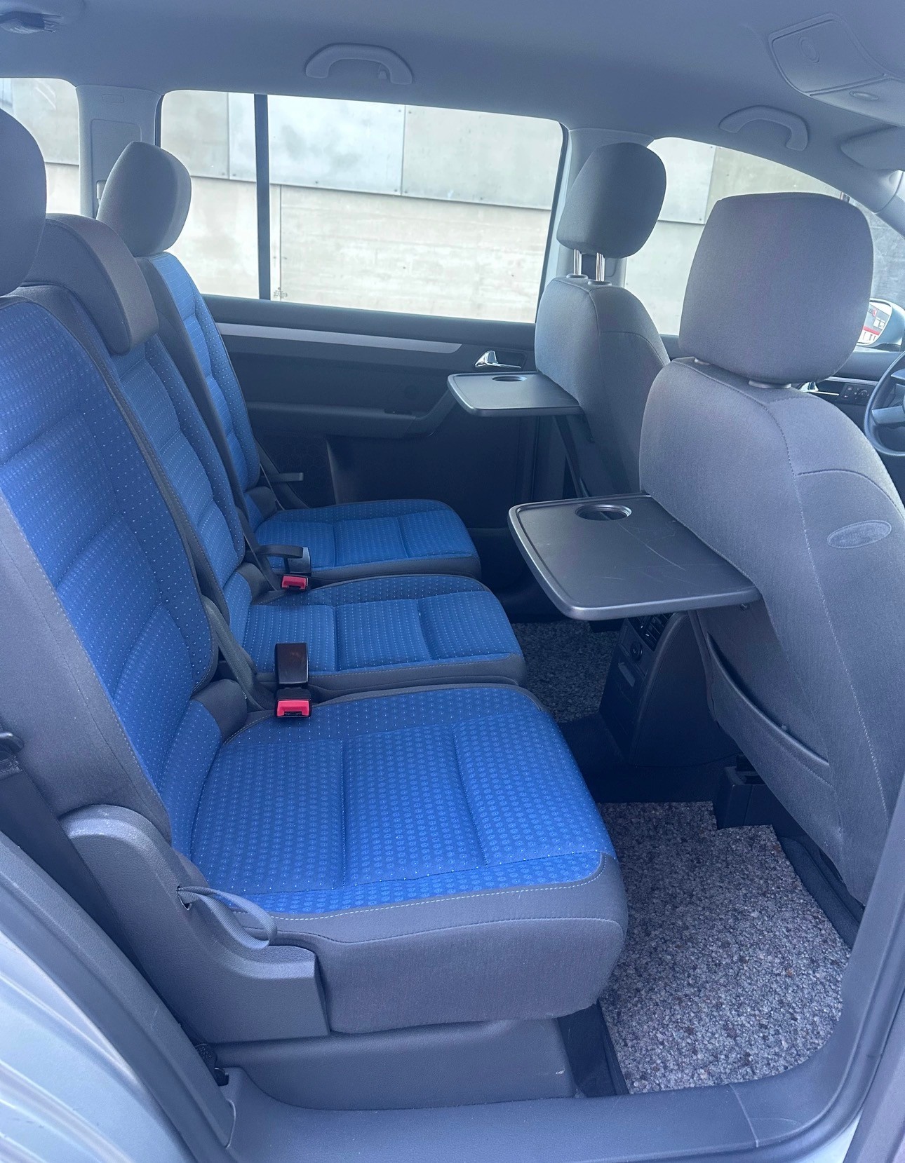 VW Touran 2.0 TDI Highline, Automat, Frisch ab MFK, aus 1ster Hand, 8Fach Komplett Räder-image-10