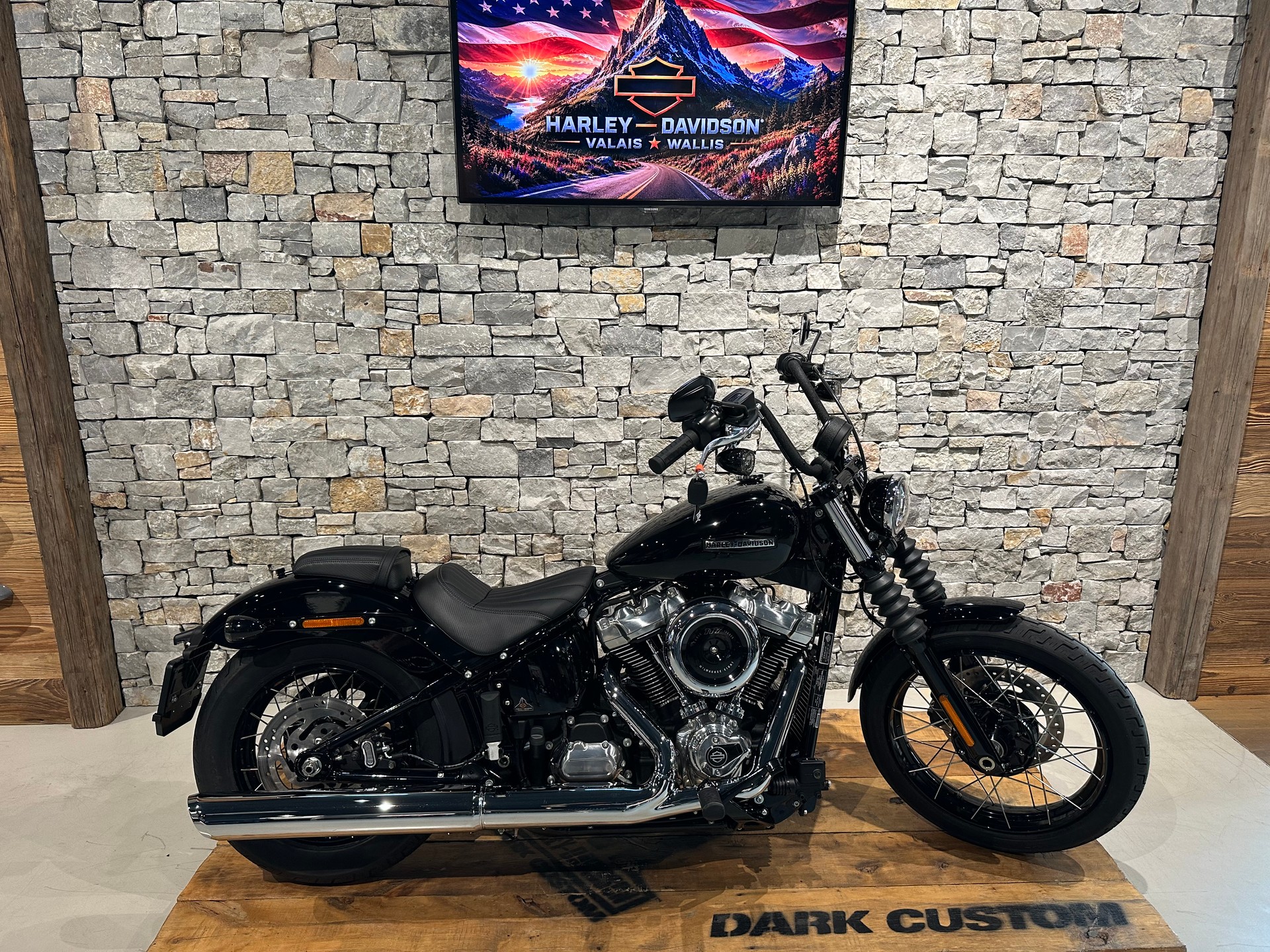 HARLEY-DAVIDSON FXBB Street Bob 117ci