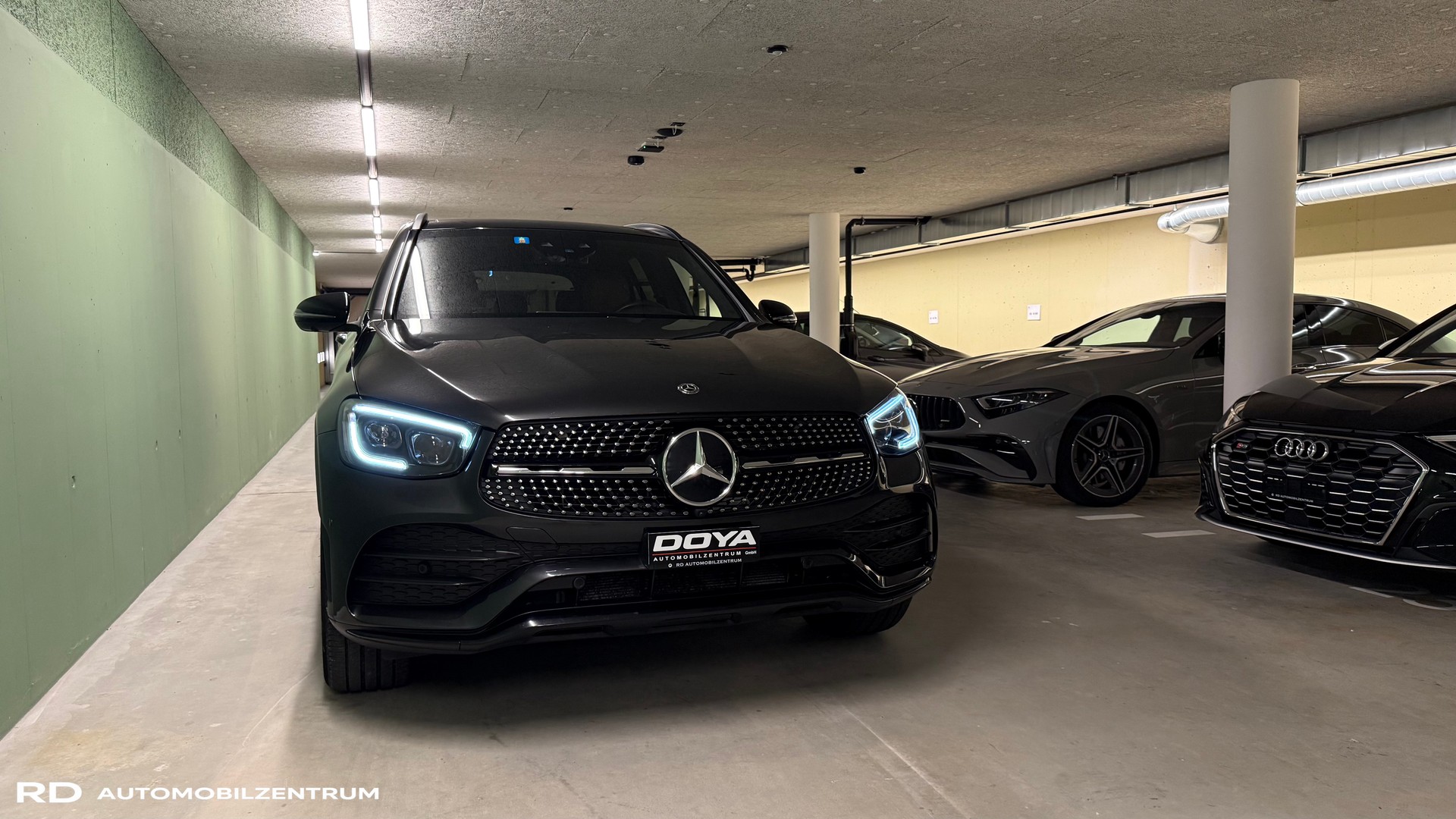 MERCEDES-BENZ GLC 300 d AMG Line 4Matic 9G-Tronic-image-1