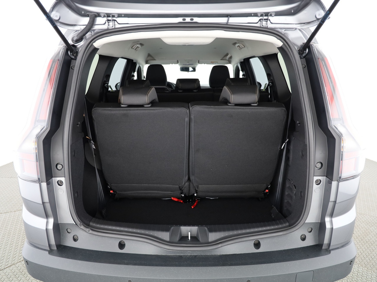 DACIA Jogger 1.8 Hybrid Extreme 7P-image-8