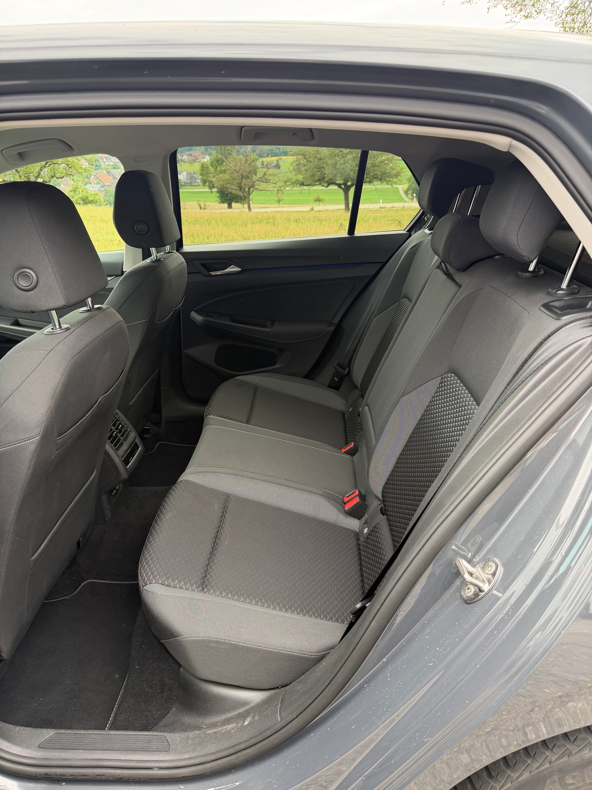VW Golf 1.5 e TSI ACT Life DSG-image-11