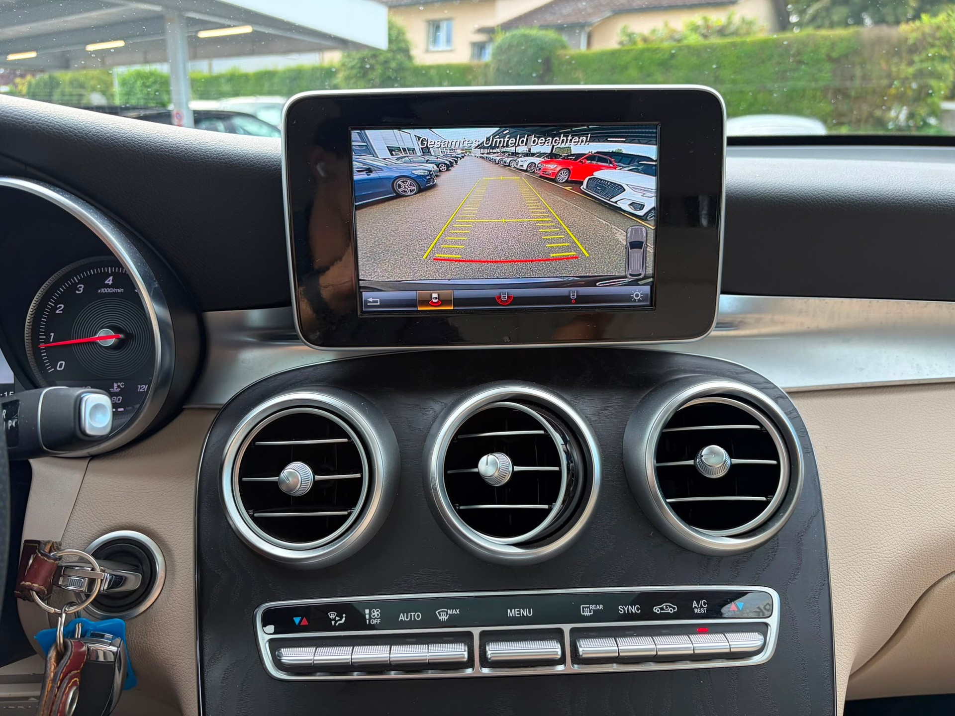 MERCEDES-BENZ GLC 250 Exclusive 4Matic 9G-Tronic-image-11