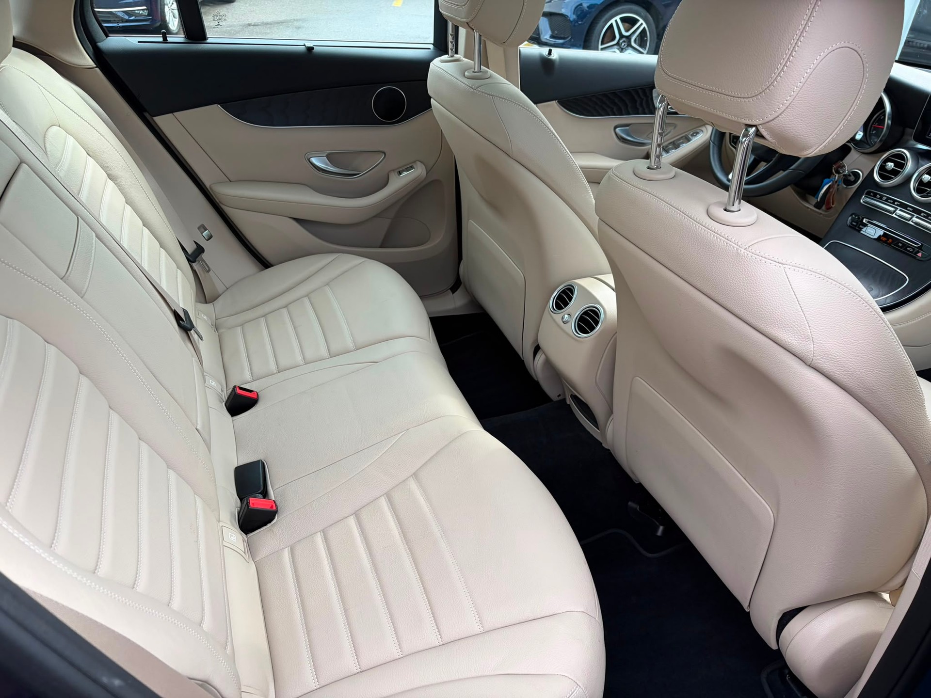 MERCEDES-BENZ GLC 250 Exclusive 4Matic 9G-Tronic-image-14