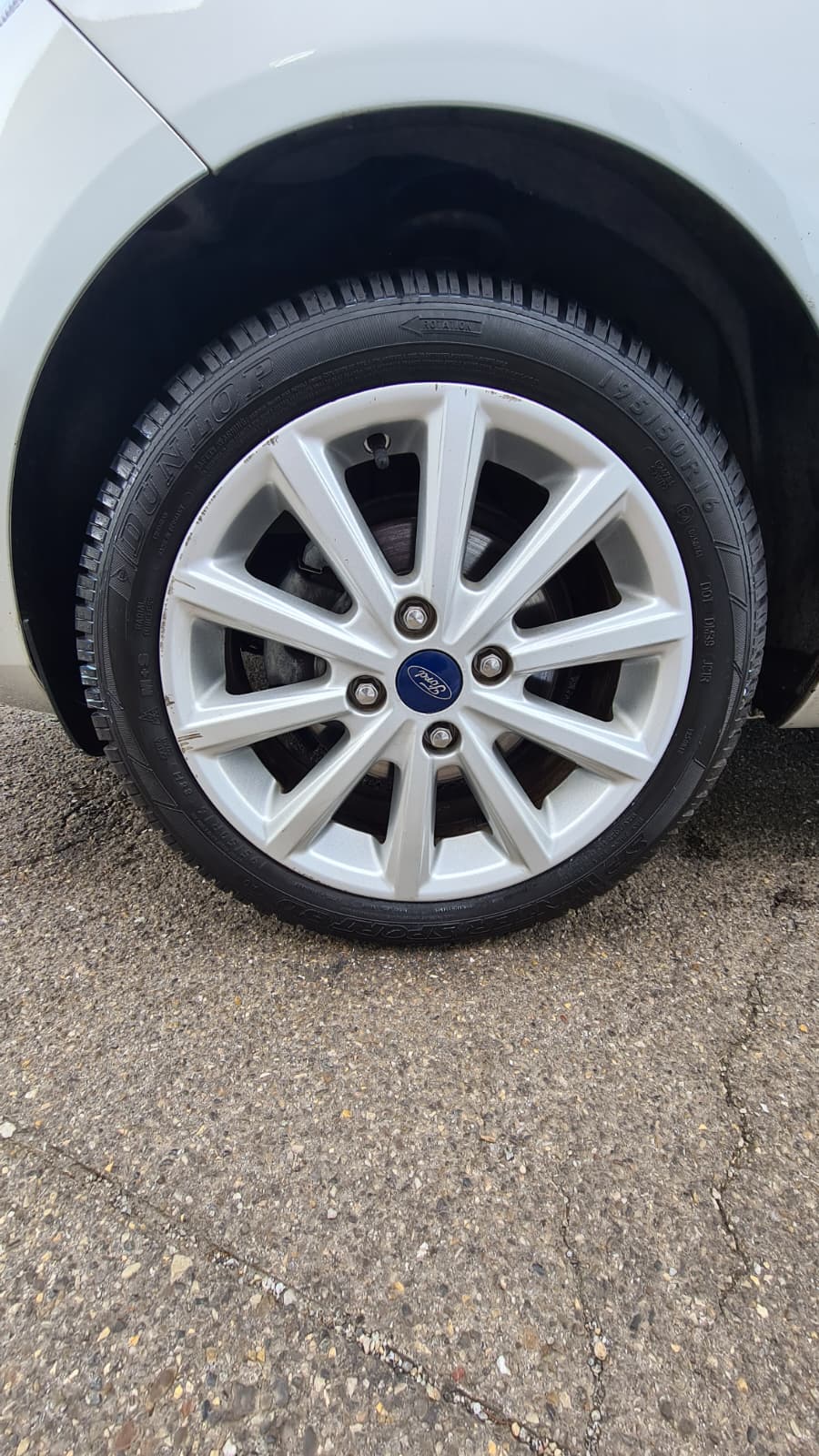 FORD Fiesta 1.0 SCTi Titanium ** Tempomat ** Parc Distance Control V+H ** Frisch Ab MFK & Service **-image-11