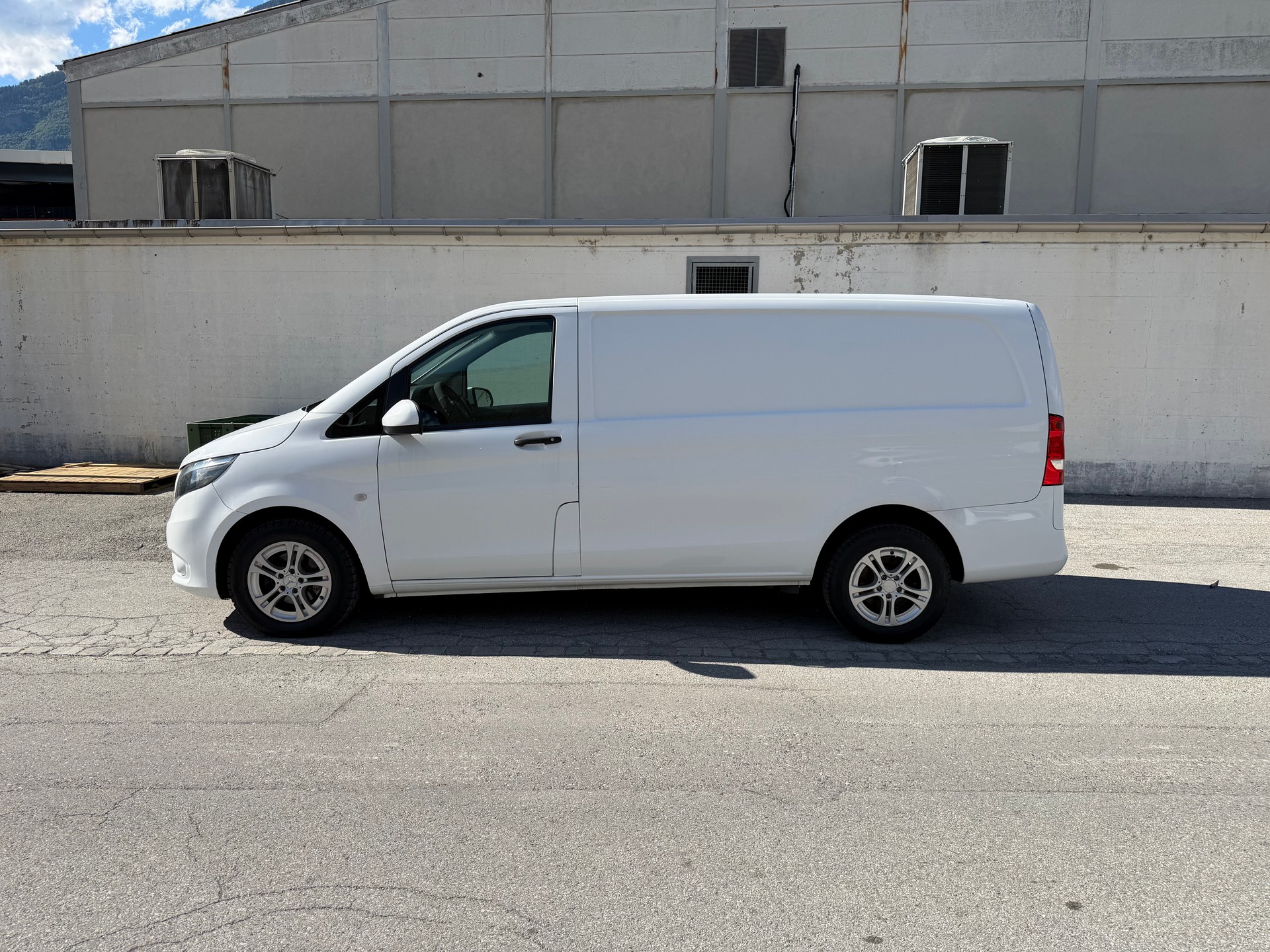 MERCEDES-BENZ Vito 111 CDI Mixto L Euro 5-image-1