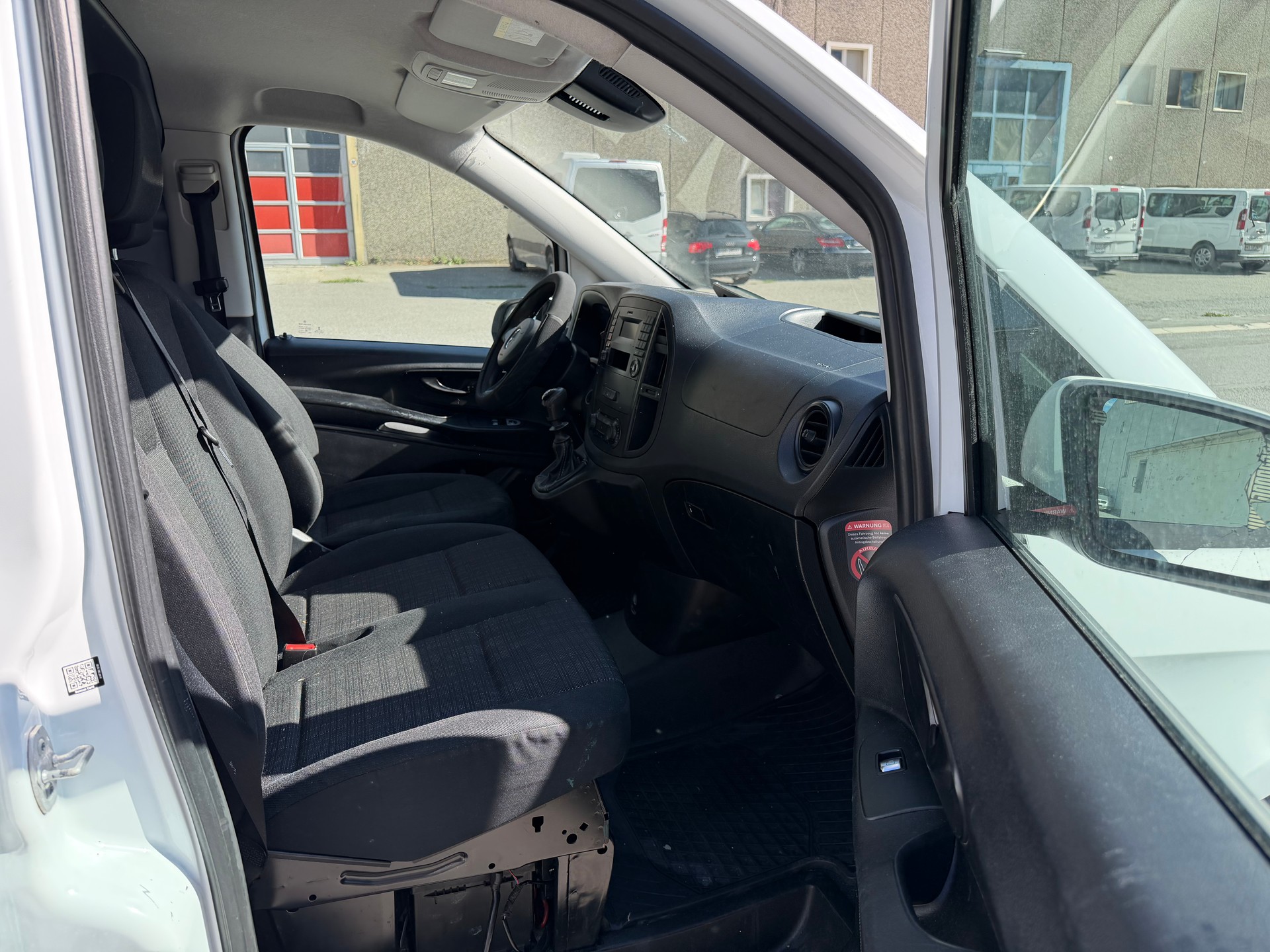 MERCEDES-BENZ Vito 111 CDI Mixto L Euro 5-image-4