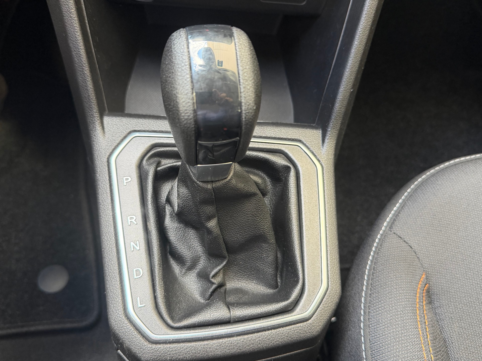 DACIA Sandero Stepway TCe 90 Comfort CVT-image-11