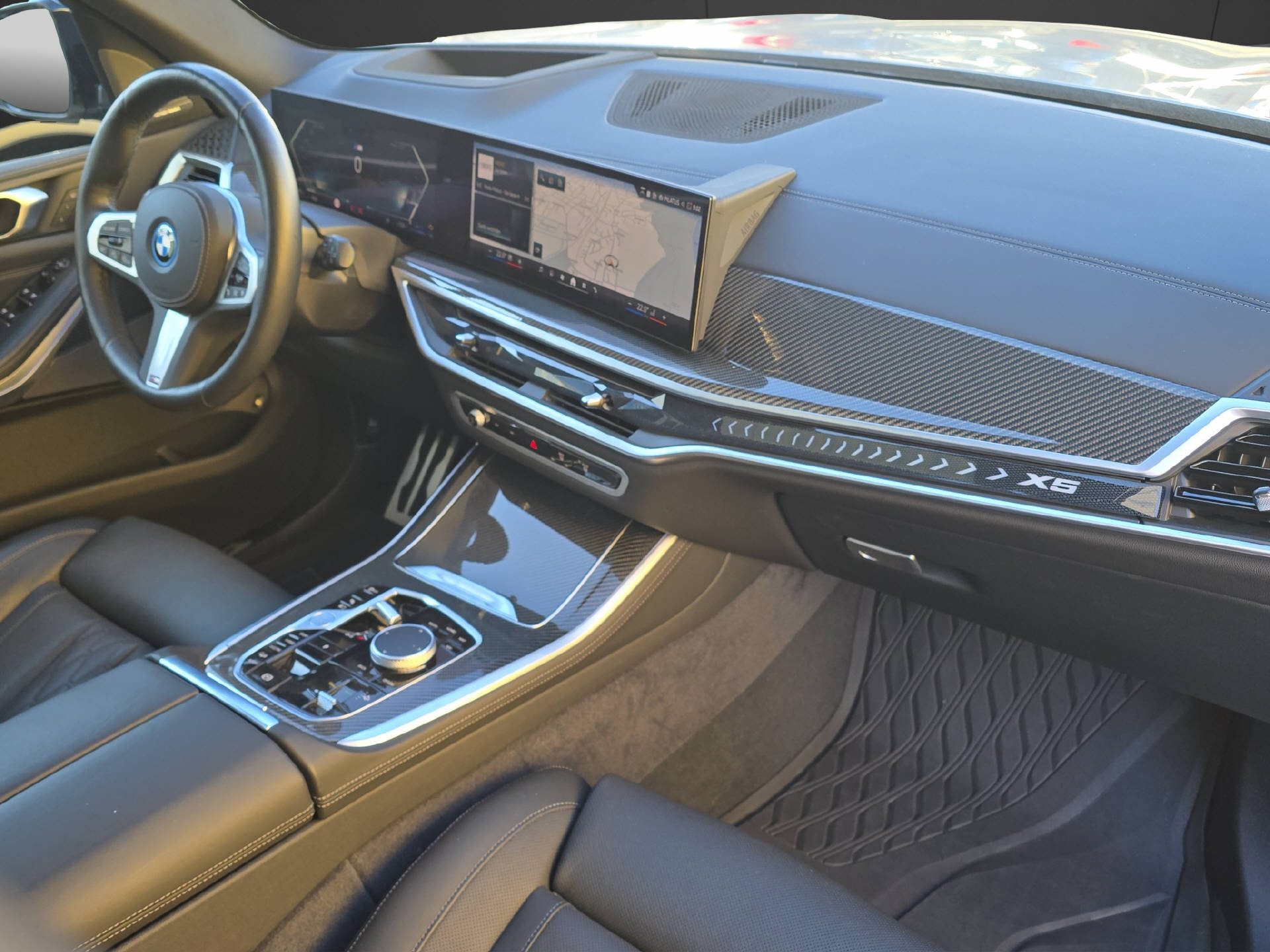 BMW X5 50e xDrive M Sport PRO ** 2'700 kg Anhängelast // 5 Jahre GARANTIE **-image-10