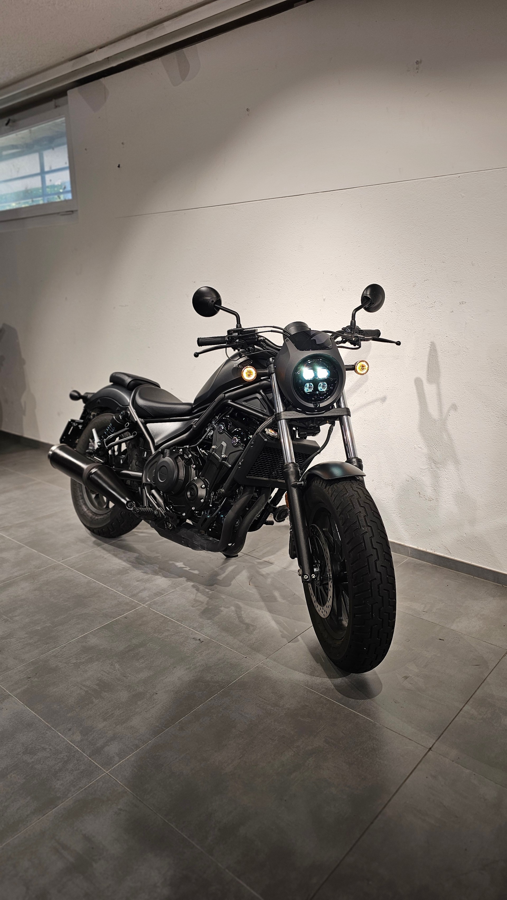 HONDA CMX500 Rebel-showroom-element-1