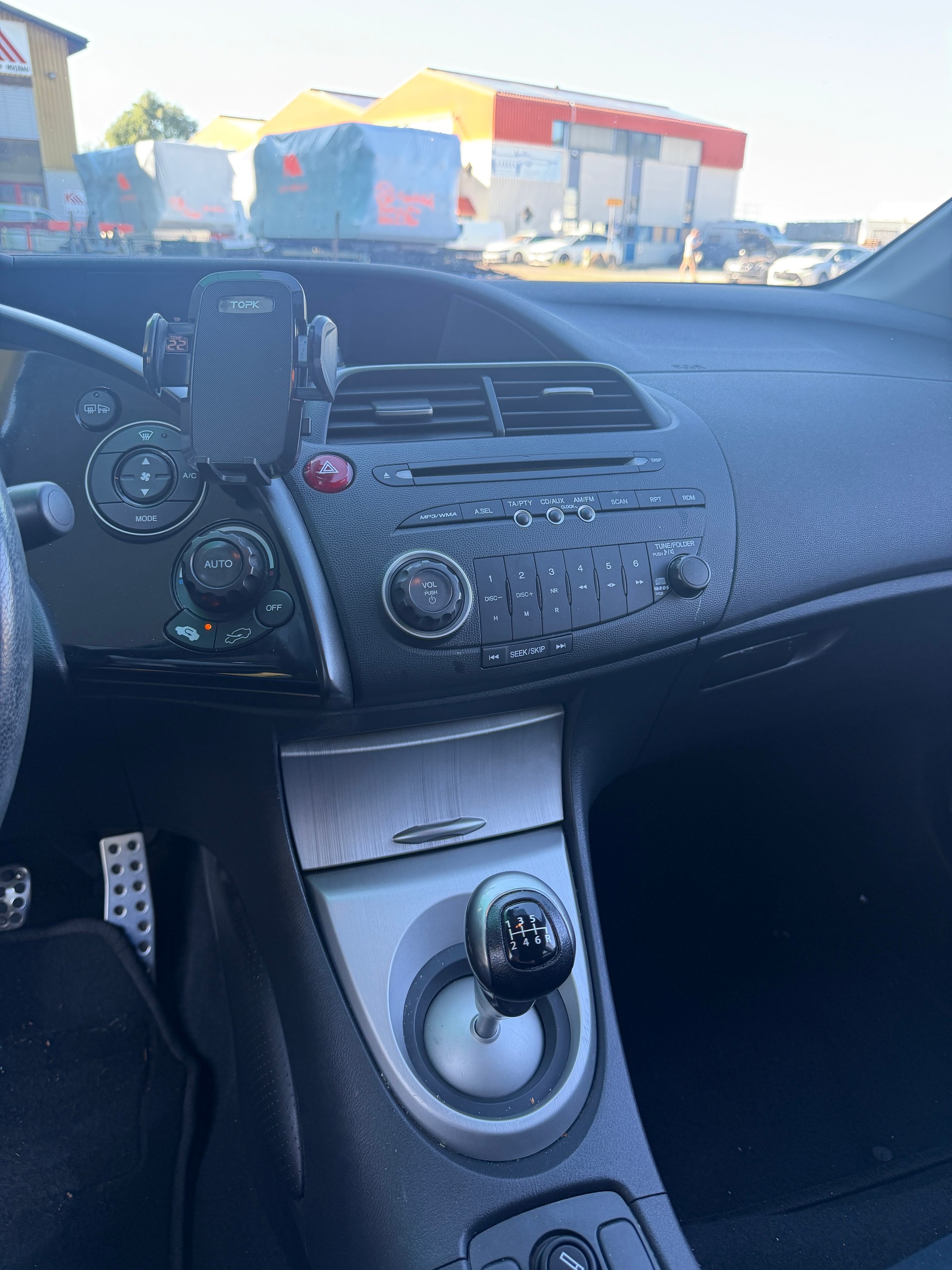 HONDA Civic 1.8i Comfort-image-9