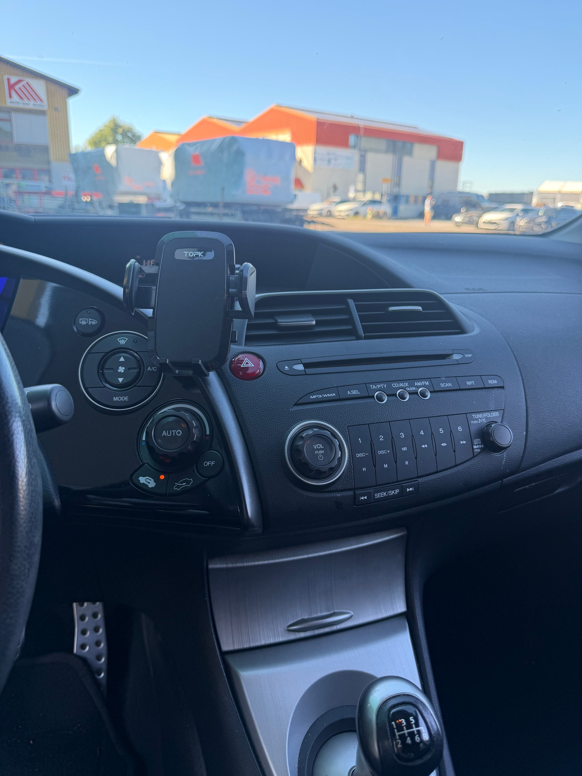 HONDA Civic 1.8i Comfort-image-10