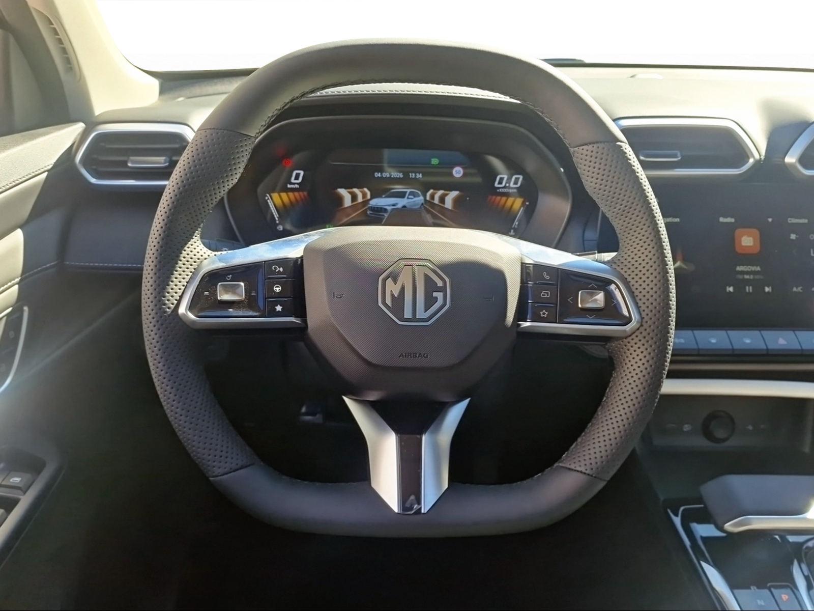 MG ZS 1.5 Hybrid+ Luxury-image-10