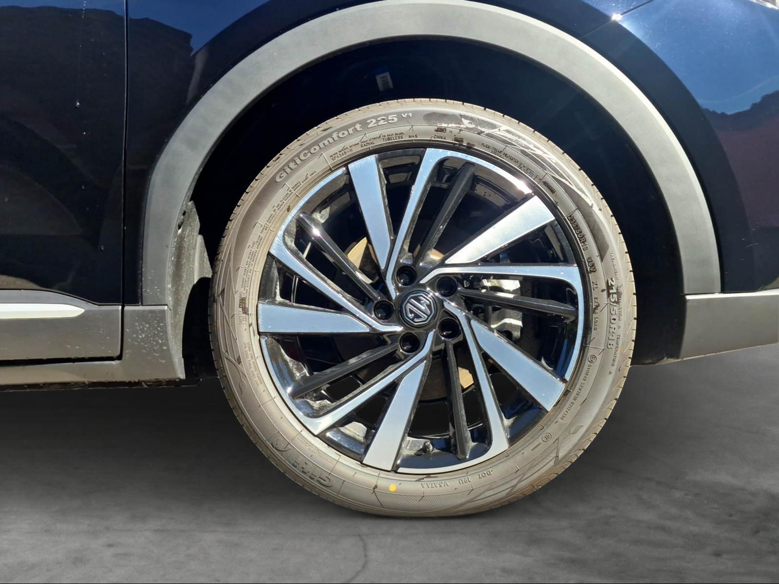 MG ZS 1.5 Hybrid+ Luxury-image-14