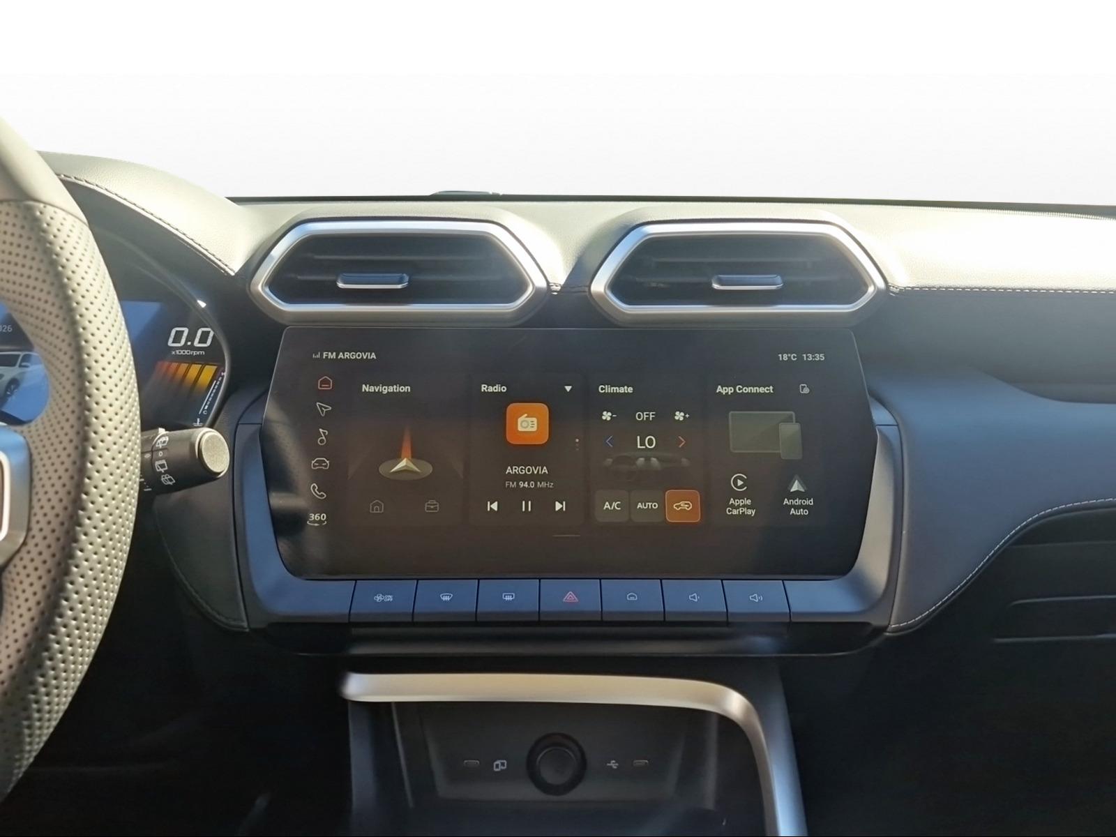 MG ZS 1.5 Hybrid+ Luxury-image-11