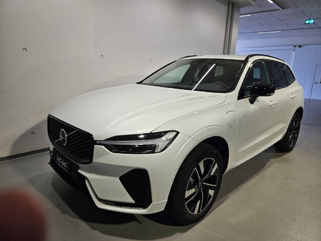 VOLVO XC60 2.0 T6 TE Plus Dark eAWD-image-13