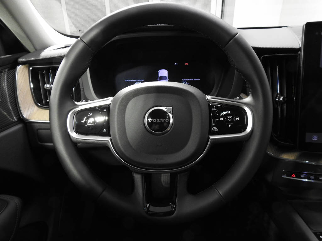 VOLVO XC60 2.0 T6 TE Plus Dark eAWD-image-5