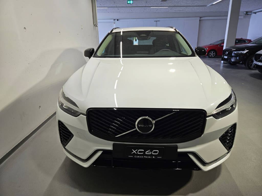 VOLVO XC60 2.0 T6 TE Plus Dark eAWD-image-9