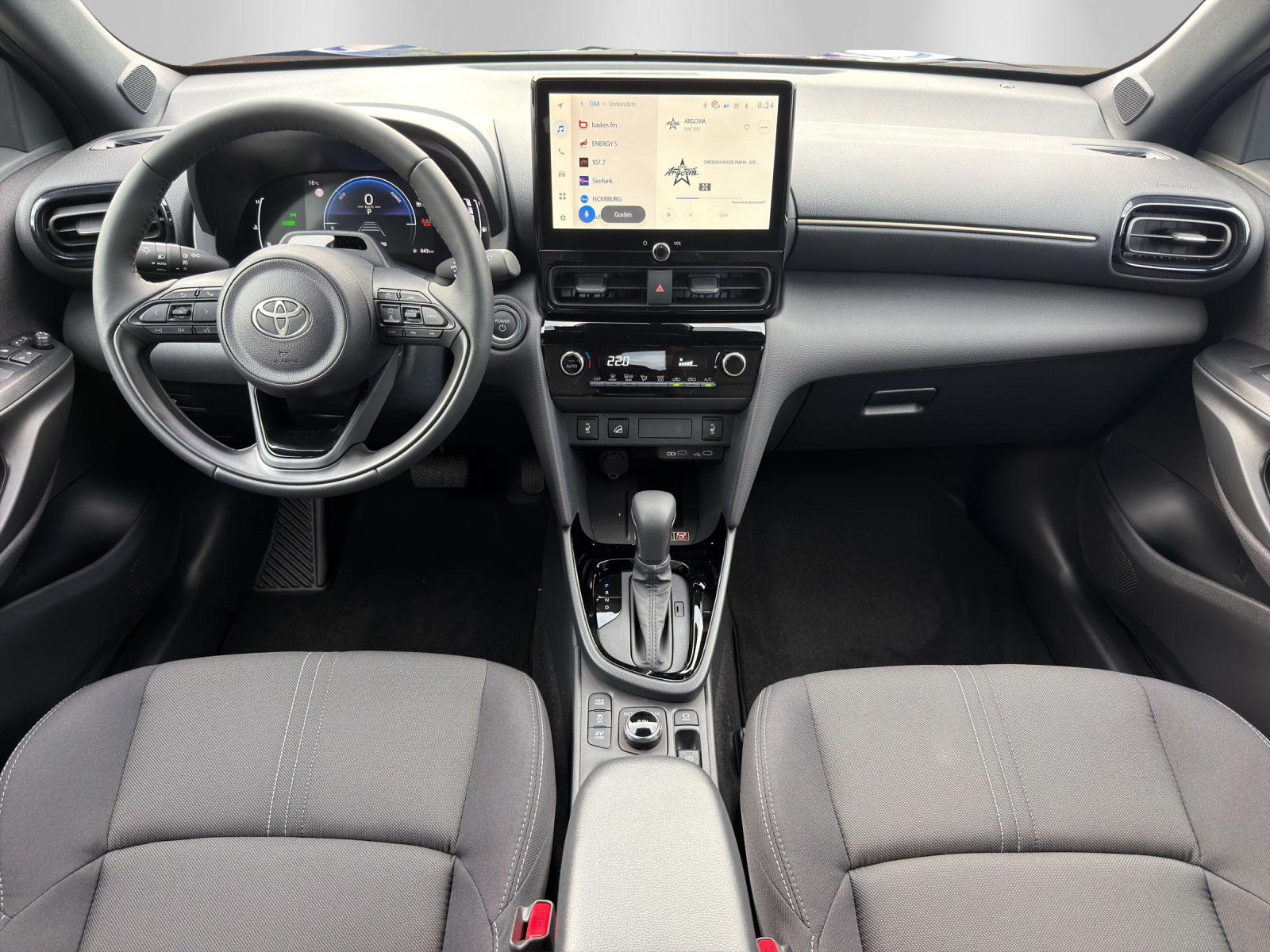 TOYOTA Yaris Cross 1.5 VVT-i HSD Trend AWD-i-image-12