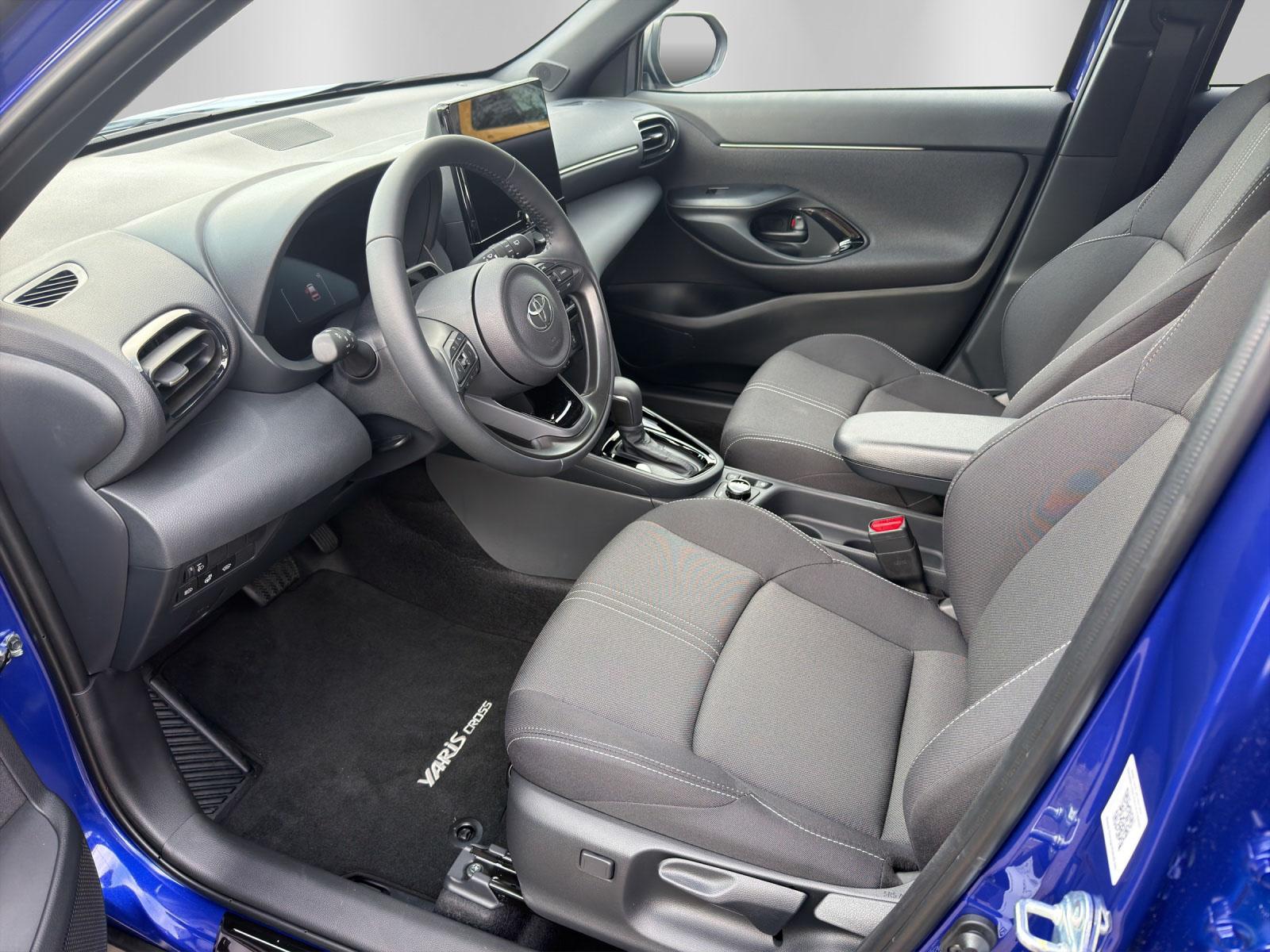 TOYOTA Yaris Cross 1.5 VVT-i HSD Trend AWD-i-image-11
