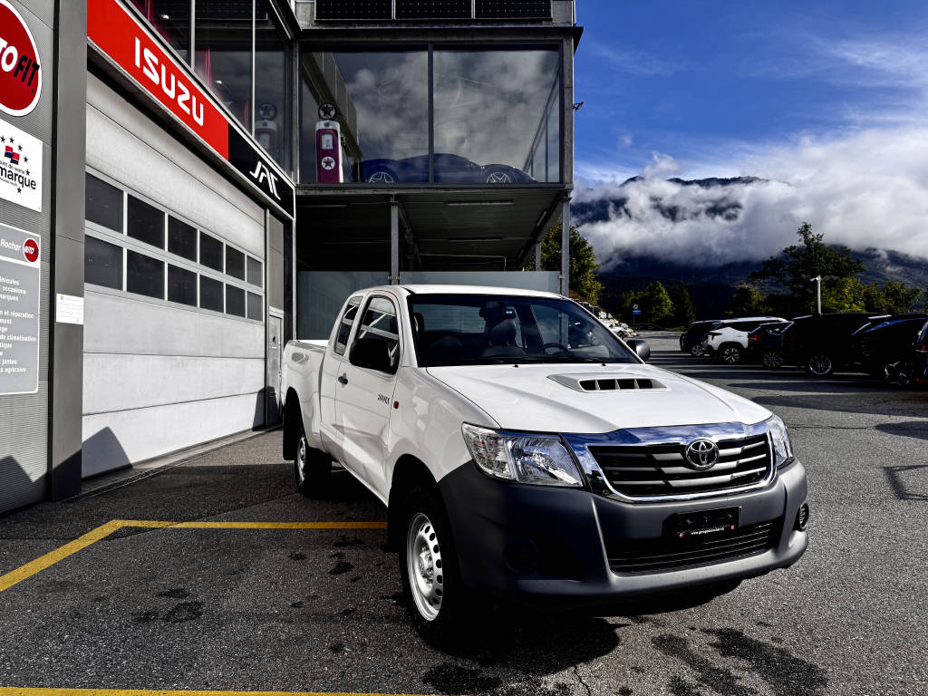 TOYOTA Hilux Extra Cab.-pick-up 2.5 D-4D Linea Luna-image-1