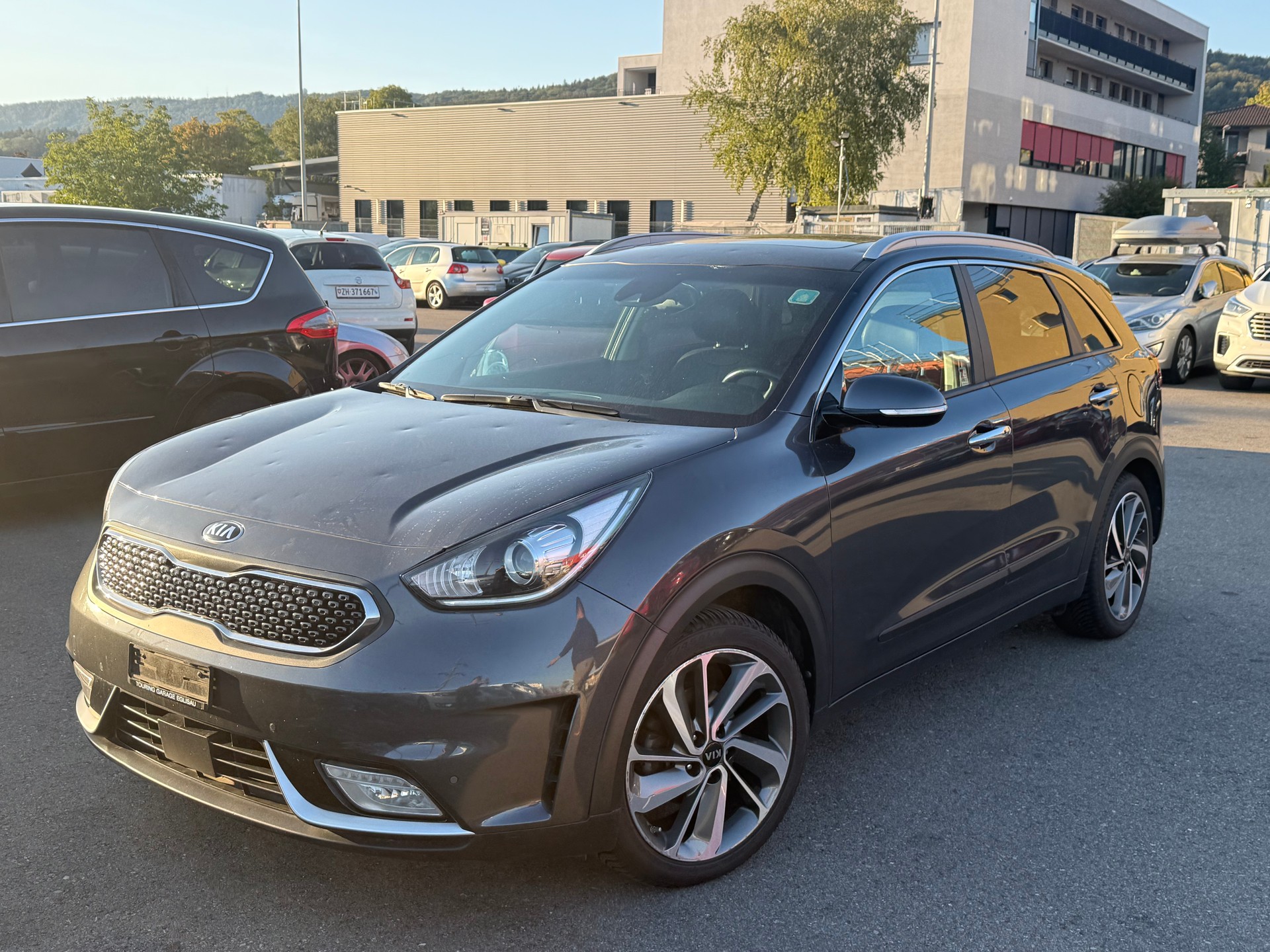 KIA Niro 1.6GDi Hybrid Style DCT-image-0
