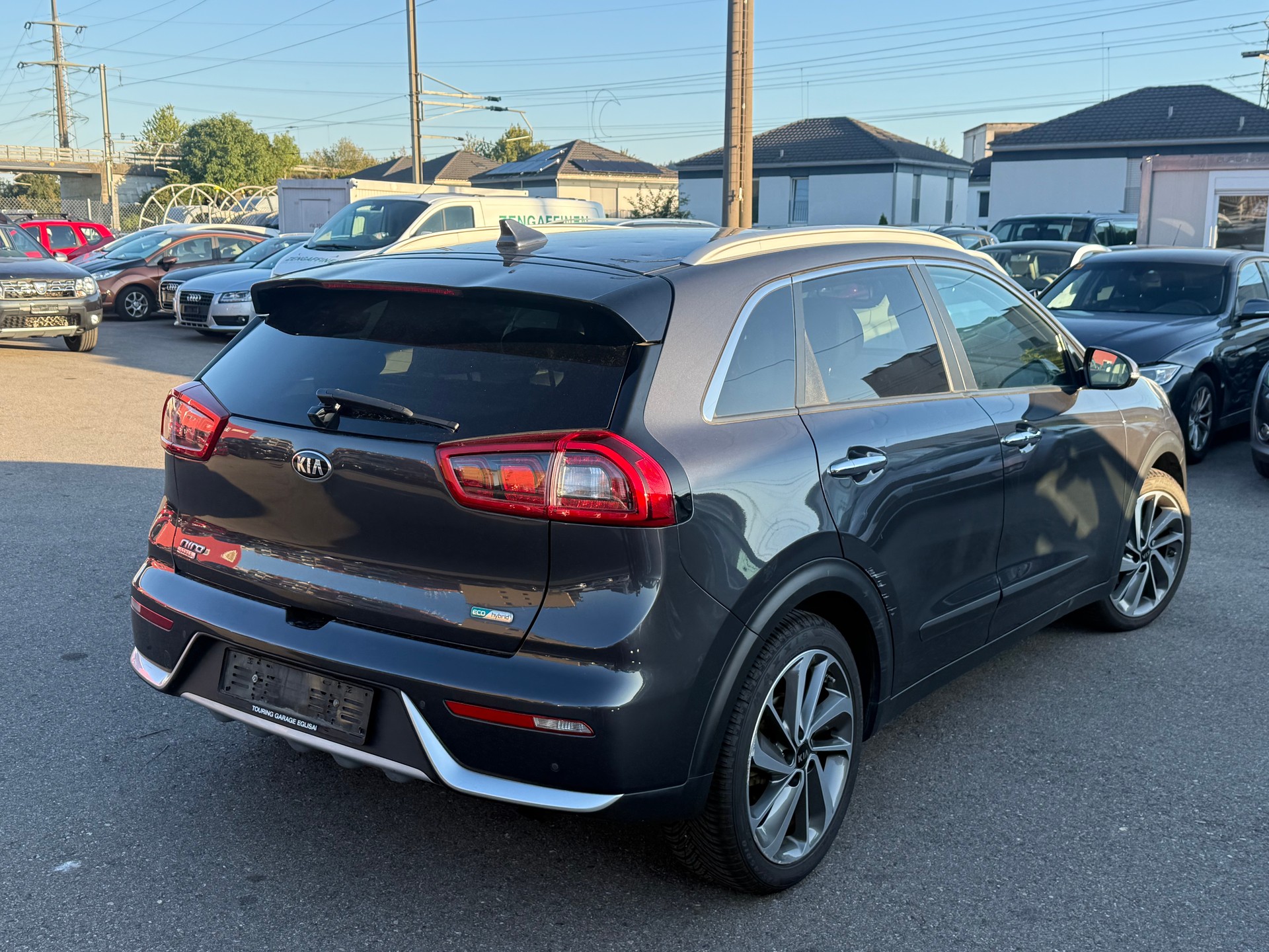 KIA Niro 1.6GDi Hybrid Style DCT-image-2