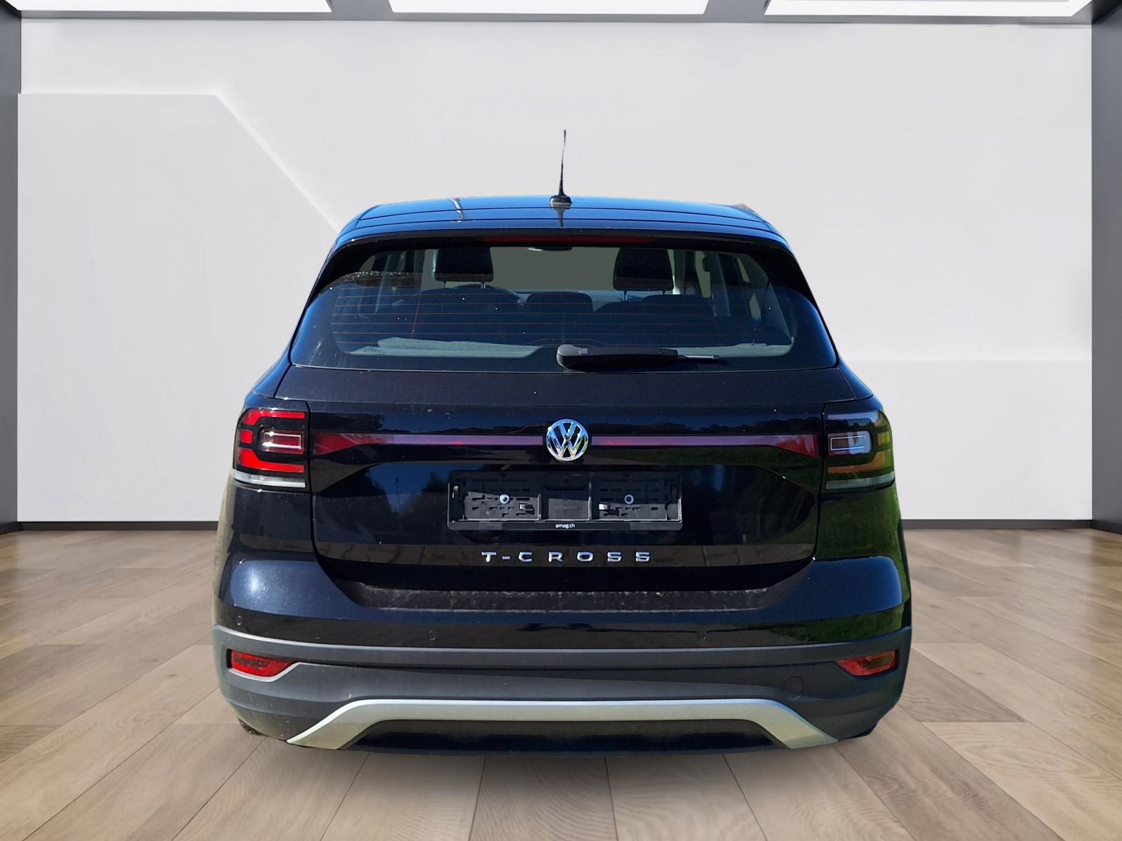 VW T-Cross 1.0 TSI Life-image-4
