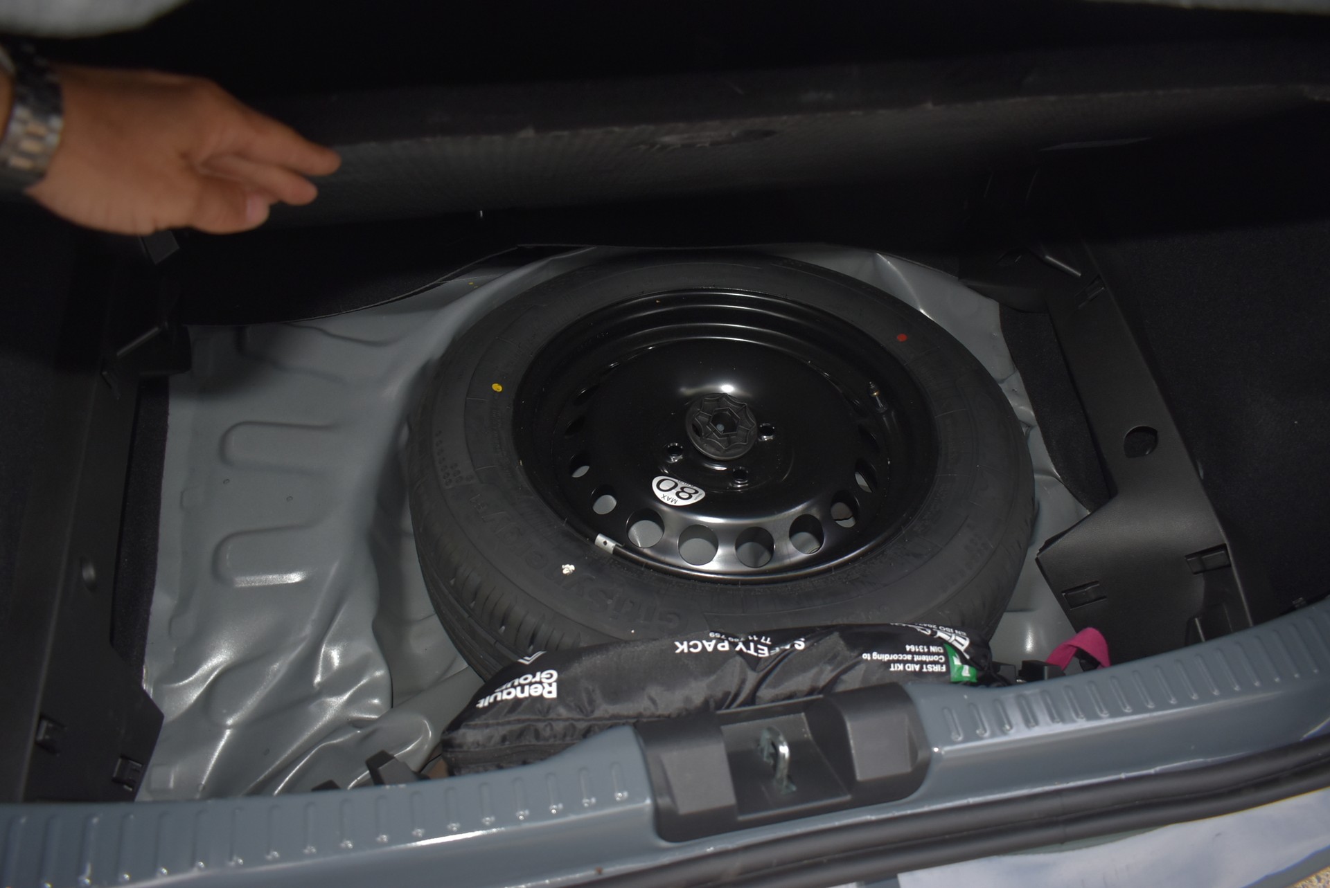 DACIA Sandero TCe 90 Journey CVT-image-5