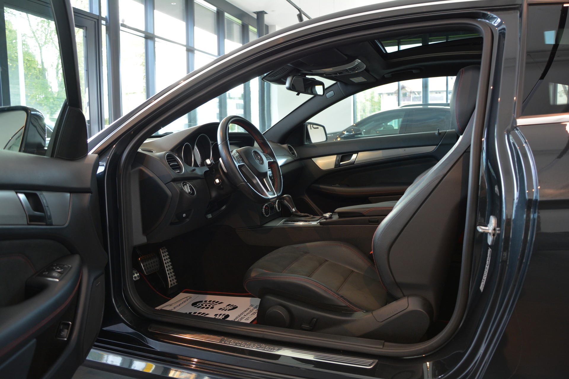 MERCEDES-BENZ C 250 Coupé Sport 7G-Tronic AMG-Line-image-8