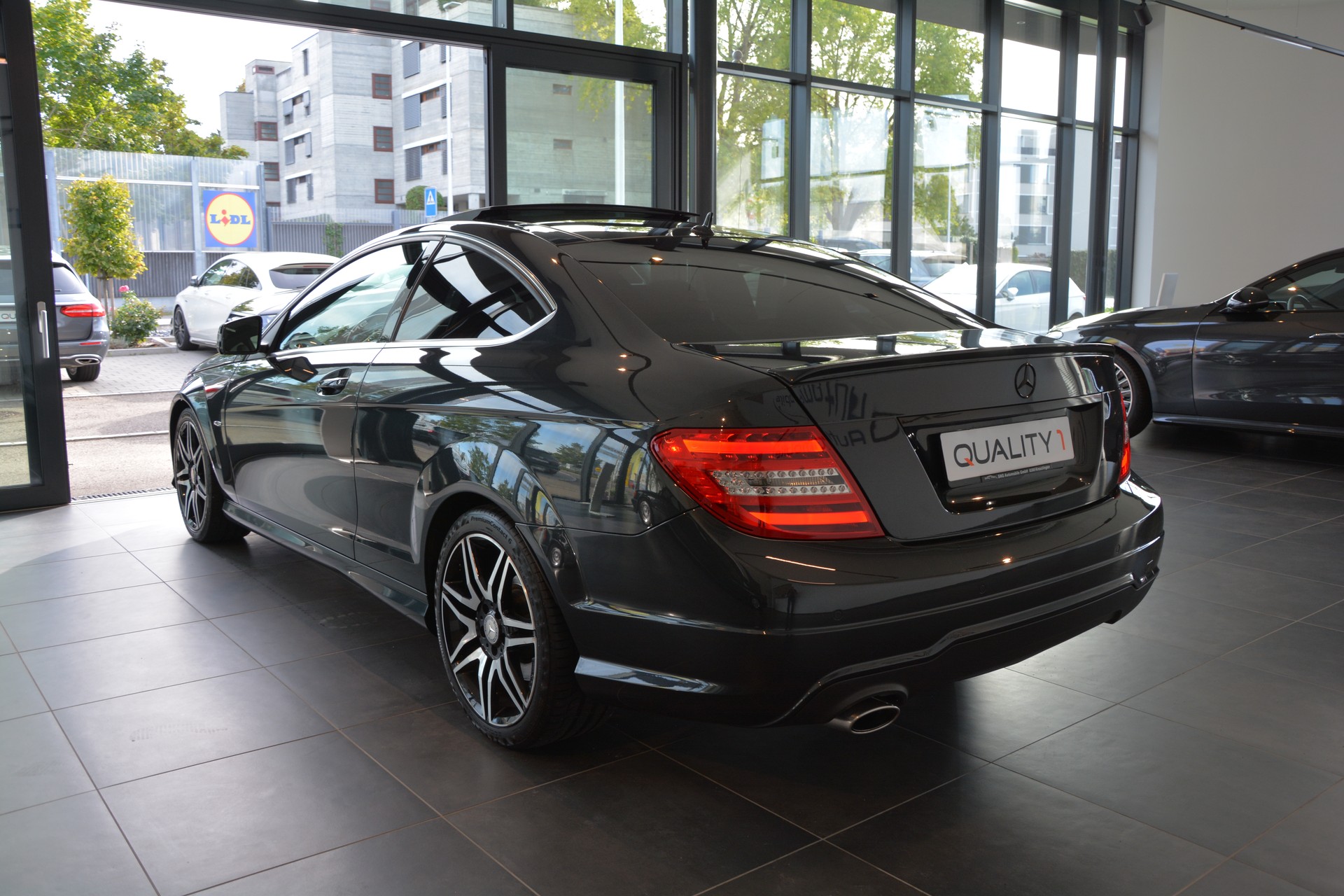 MERCEDES-BENZ C 250 Coupé Sport 7G-Tronic AMG-Line-image-3