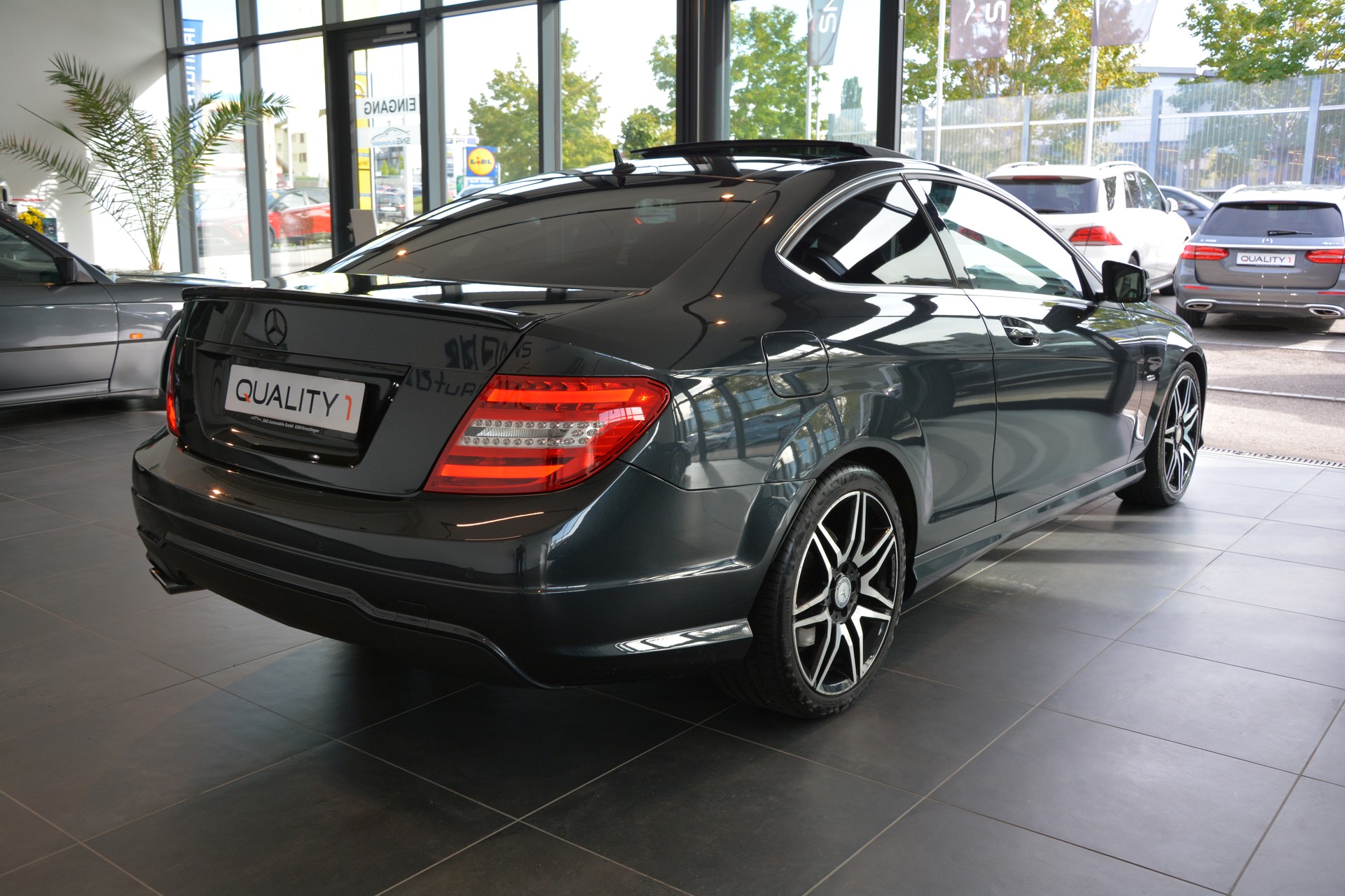 MERCEDES-BENZ C 250 Coupé Sport 7G-Tronic AMG-Line-image-5