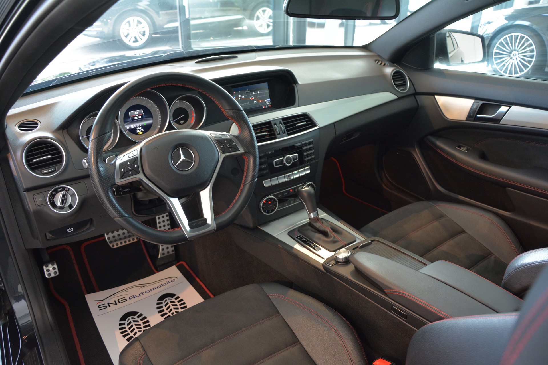 MERCEDES-BENZ C 250 Coupé Sport 7G-Tronic AMG-Line-image-9