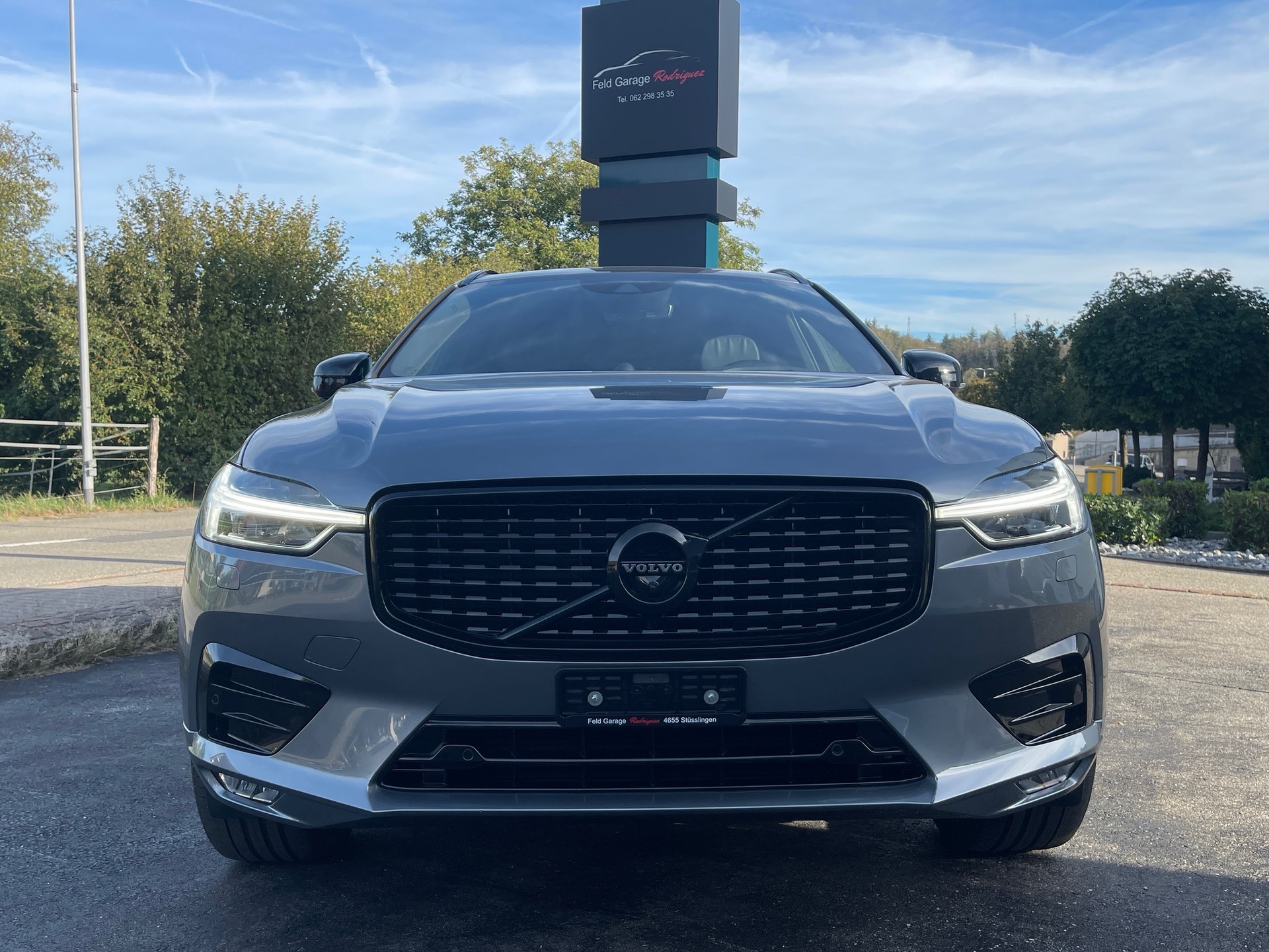 VOLVO XC60 B5 Benzin Mild Hybrid AWD R-Design Geartronic-image-14