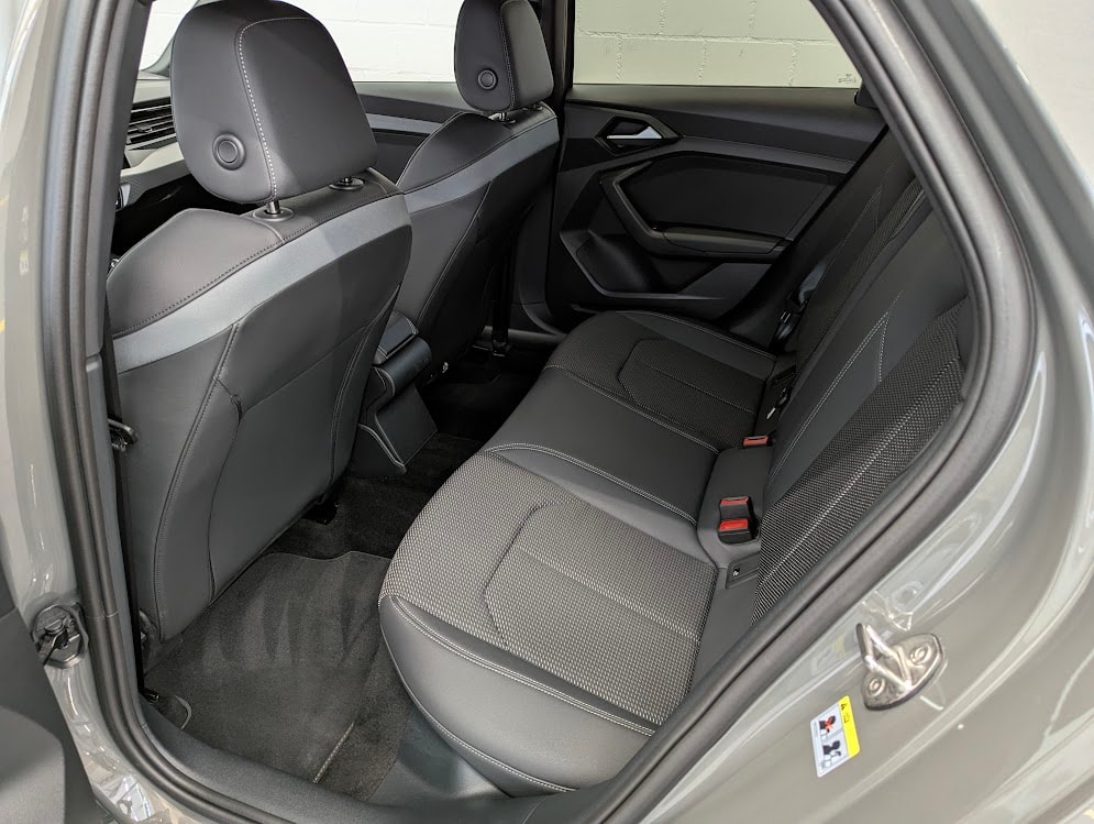 AUDI A1 Sportback 2.0 40 TFSI S Line S-Tronic*5J GAR S-LINE KOMPLETT VOLL-LED DÄMPFER CAM SONOS KEYLESS*-image-28