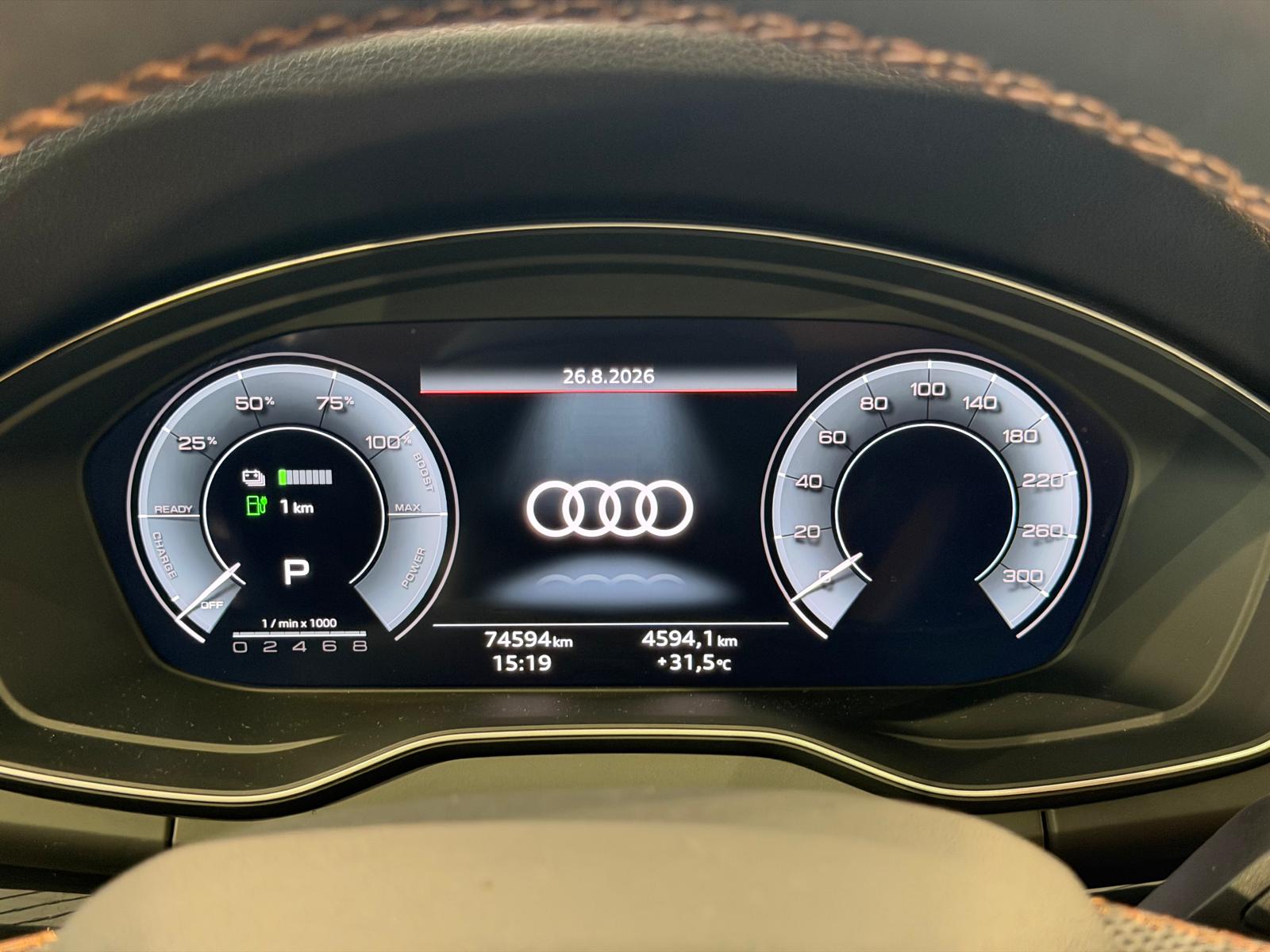 AUDI Q5 55 TFSI e PHEV S line quattro S-tronic-image-11