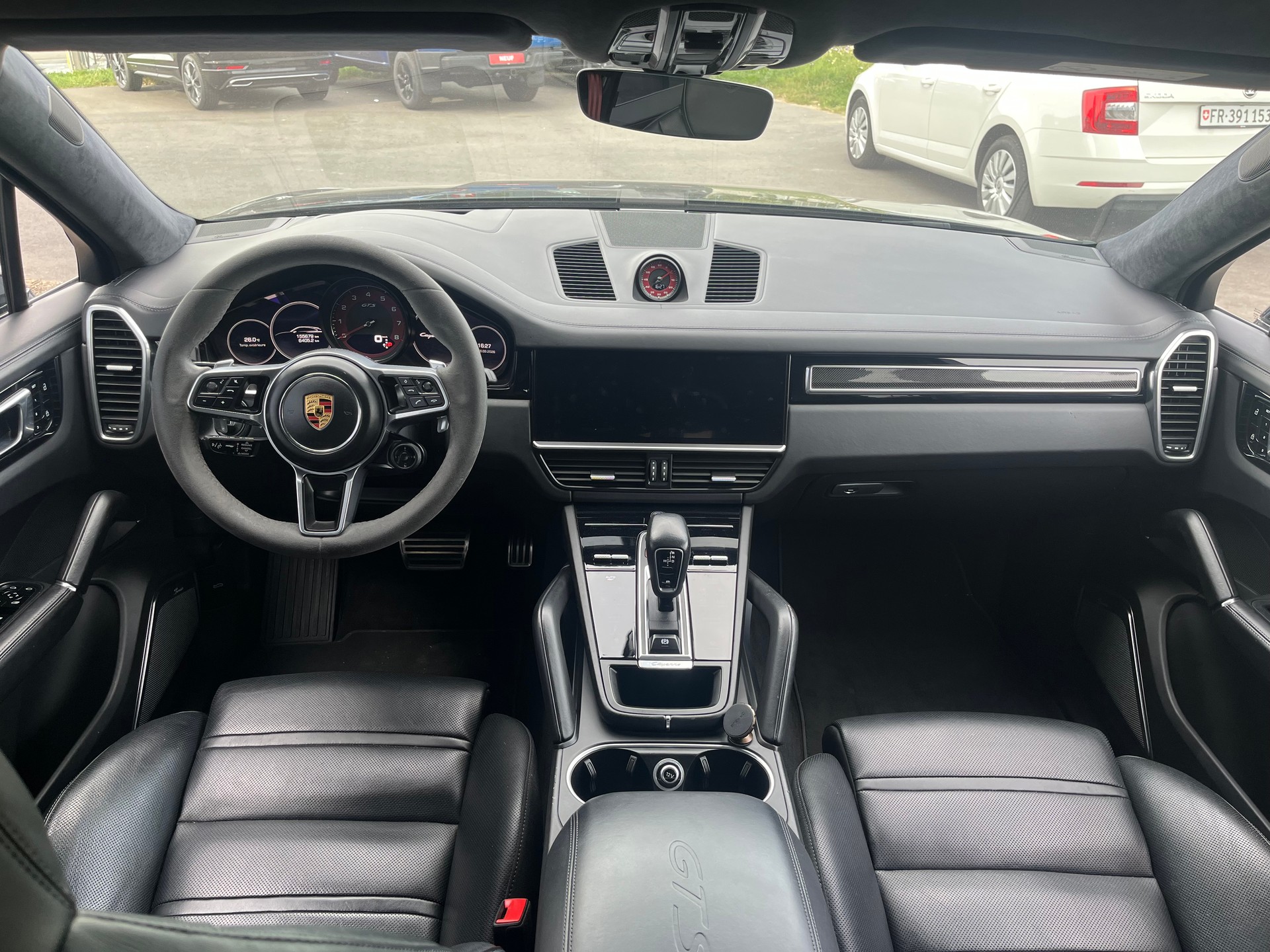 PORSCHE Cayenne GTS Coupé-image-7