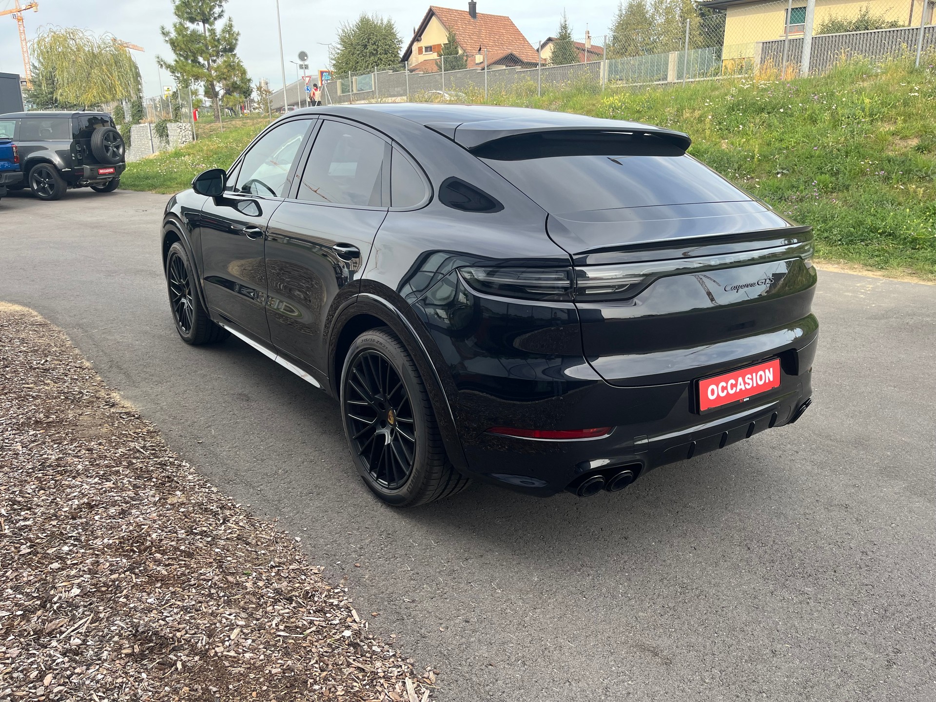 PORSCHE Cayenne GTS Coupé-image-5